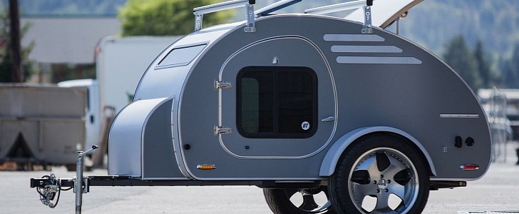 FronTear Flagship Teardrop Camper Blends Vintage and Modern Into a Neat Package