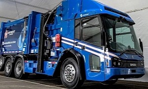 Fully Integrated Electric Recycling and Waste Trucks Will Hit Phoenix Streets in Autumn