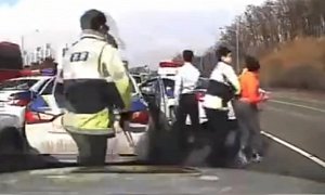 Funniest Car Chase Ever Comes from South Korea and Involves a Wedgie