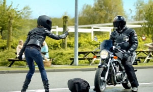 Funny and True Commercial Shows Girls, Screams and Bikes