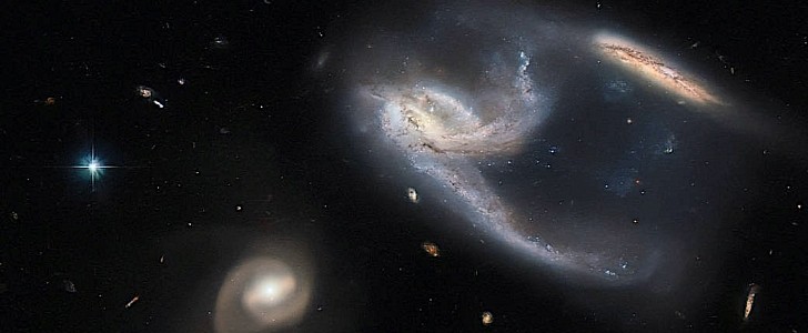 Pheonix galaxies look like the USS Enterprise from Star Trek