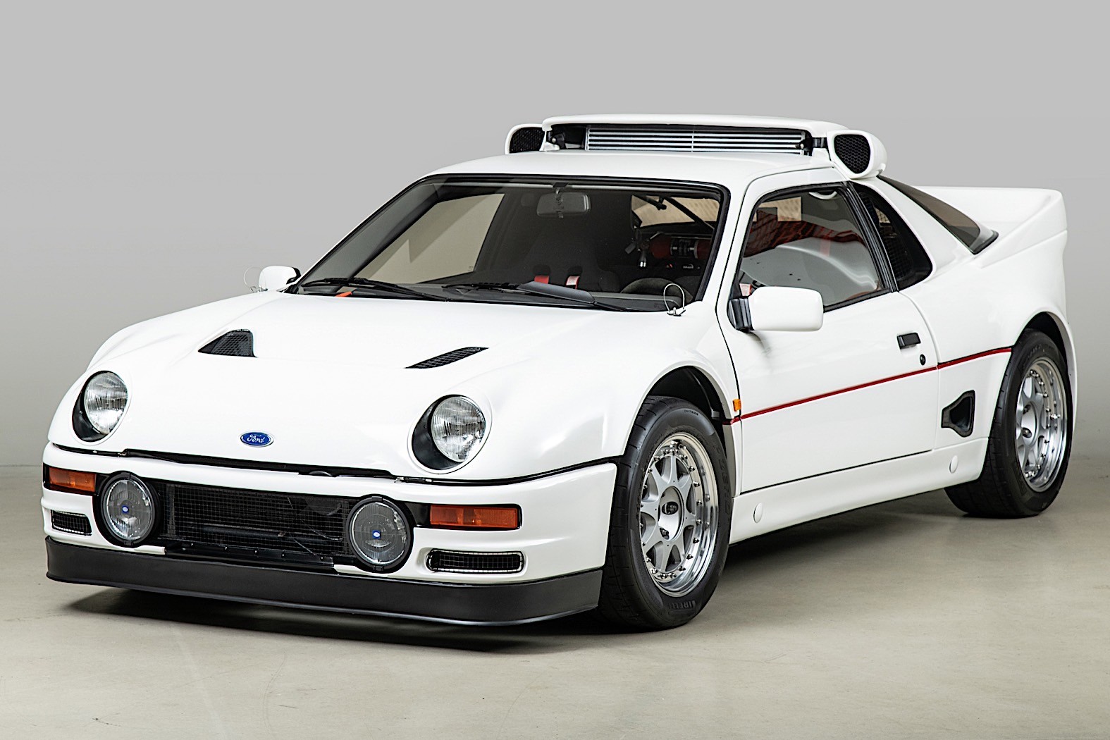 Ford RS200 Evolution The Ultimate Street-Legal Group B Monster插图2