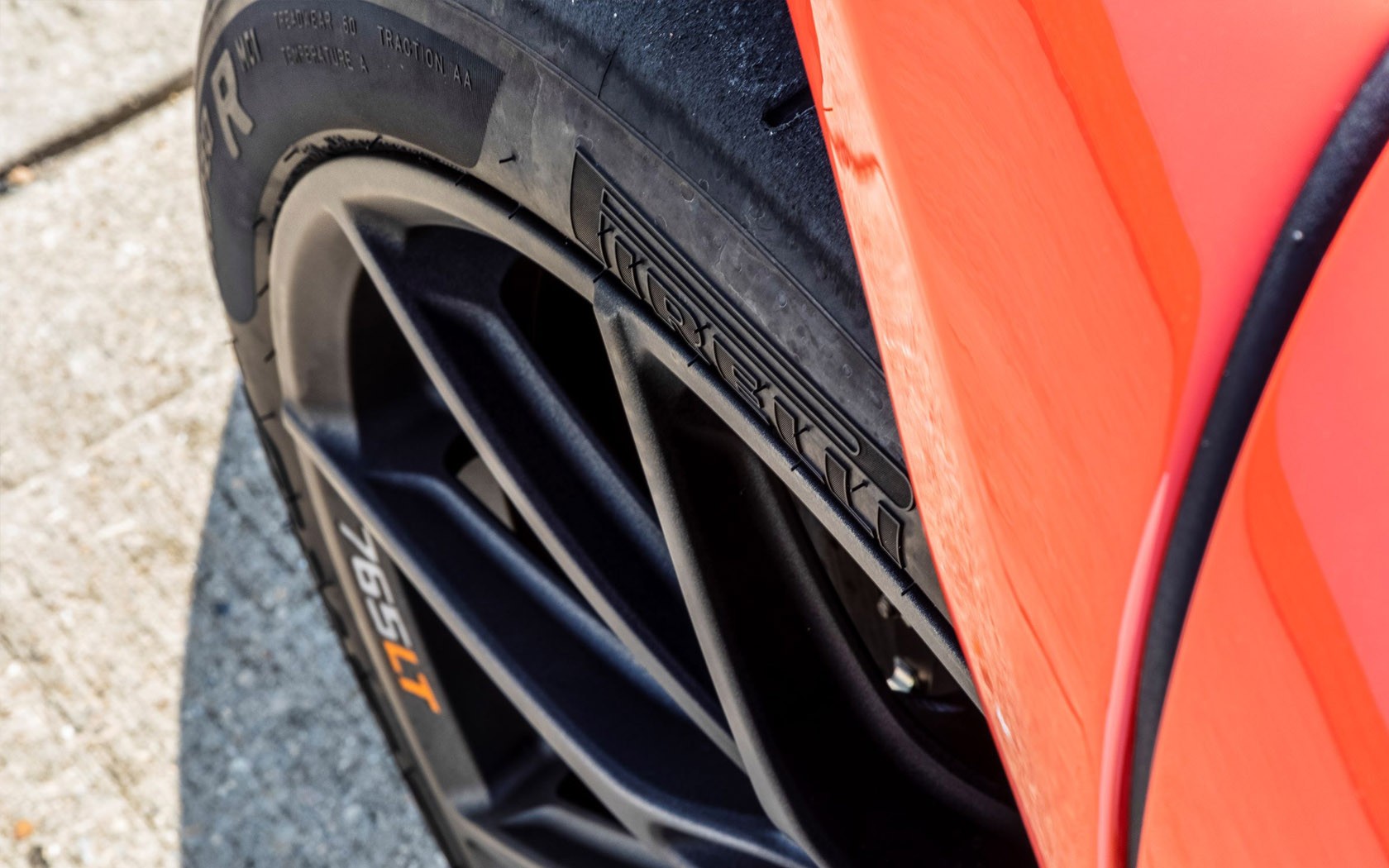 $1,000 Makes a Difference in Tires, But There's a Different Point Here -  autoevolution