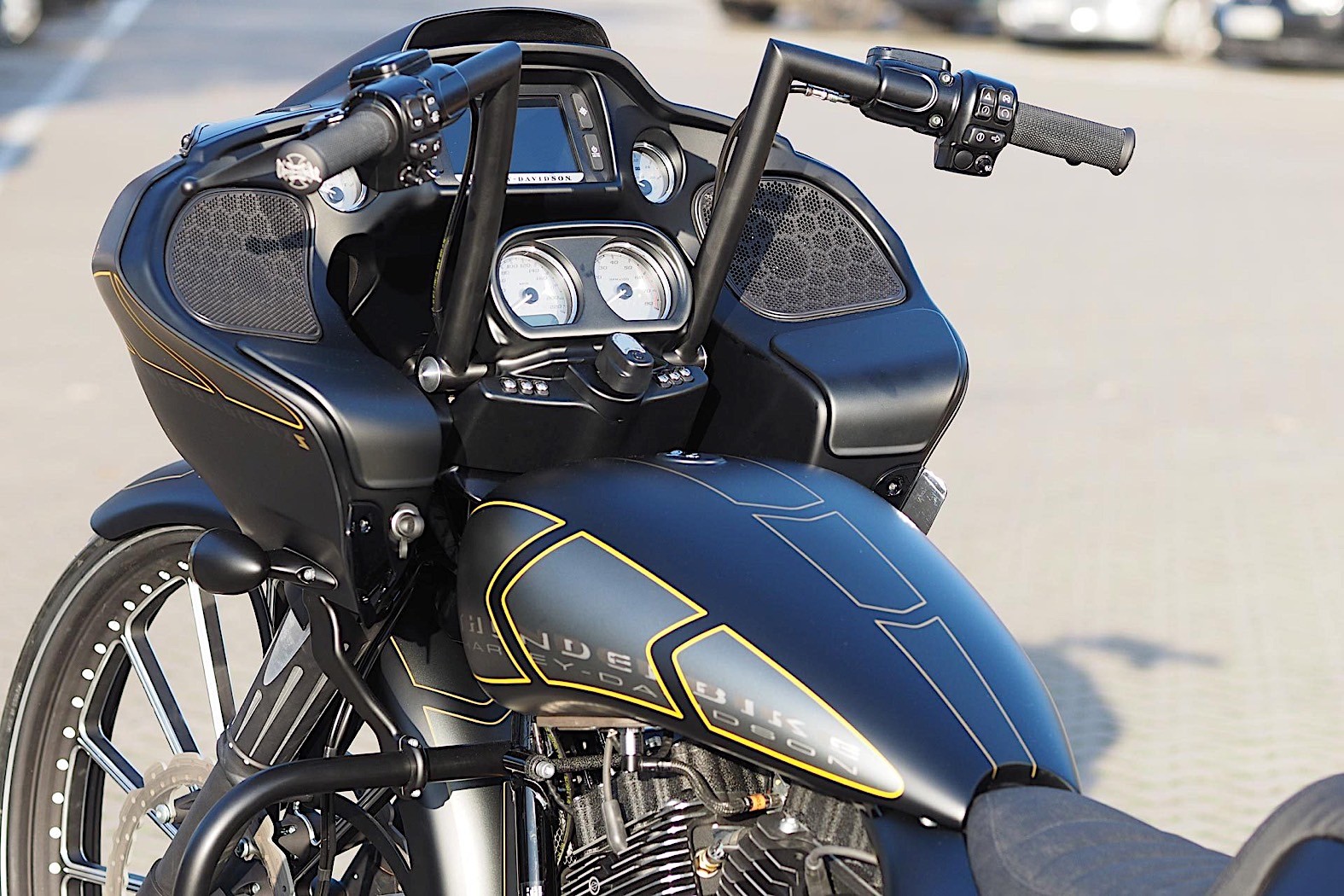 $14K of Custom Parts Turn a Harley-Davidson Road Glide Into the 