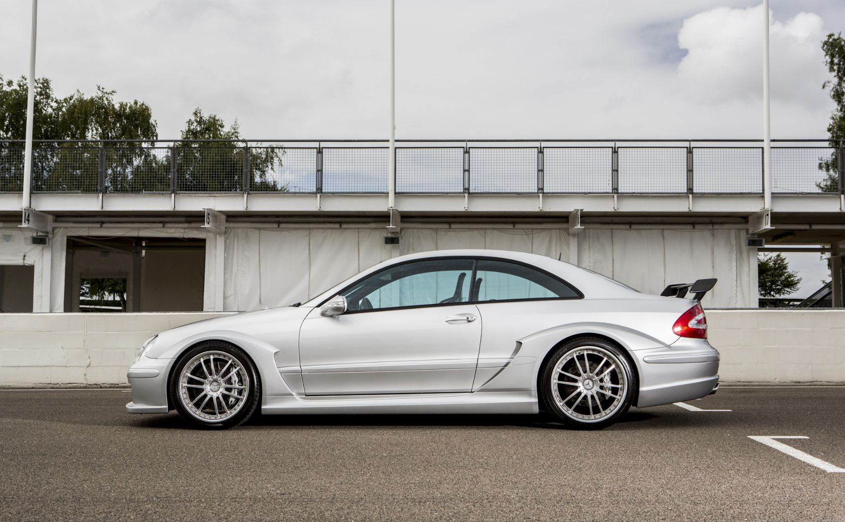 17 Years After Its Debut, the Mercedes CLK DTM AMG Is Still an Epic ...