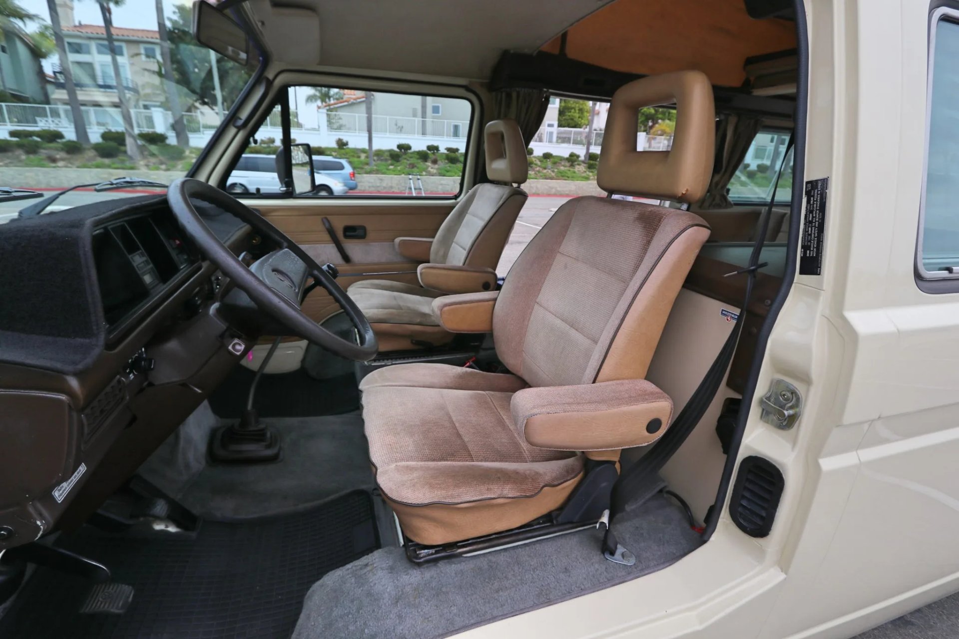 1985 Volkswagen Vanagon Westfalia Hides a Few Surprises, Sells With No  Reserve - autoevolution