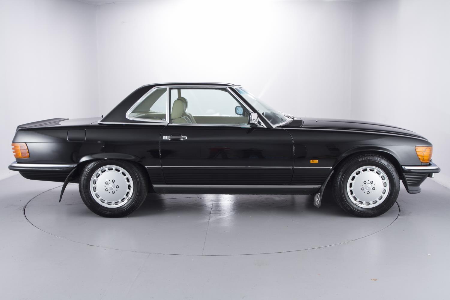 1989 Mercedes-Benz 500 SL With 965 Miles On The Clock Is ...