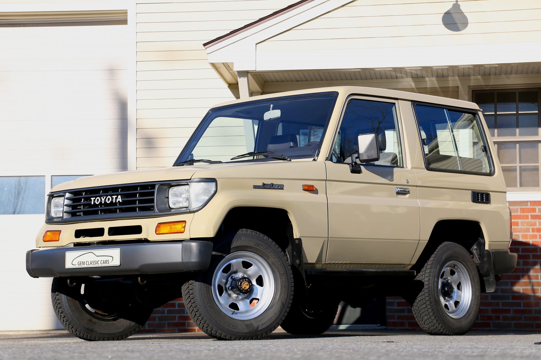 1990 Toyota Land Cruiser From the 70 Series Is a Rare Off-Road Sight in  America - autoevolution