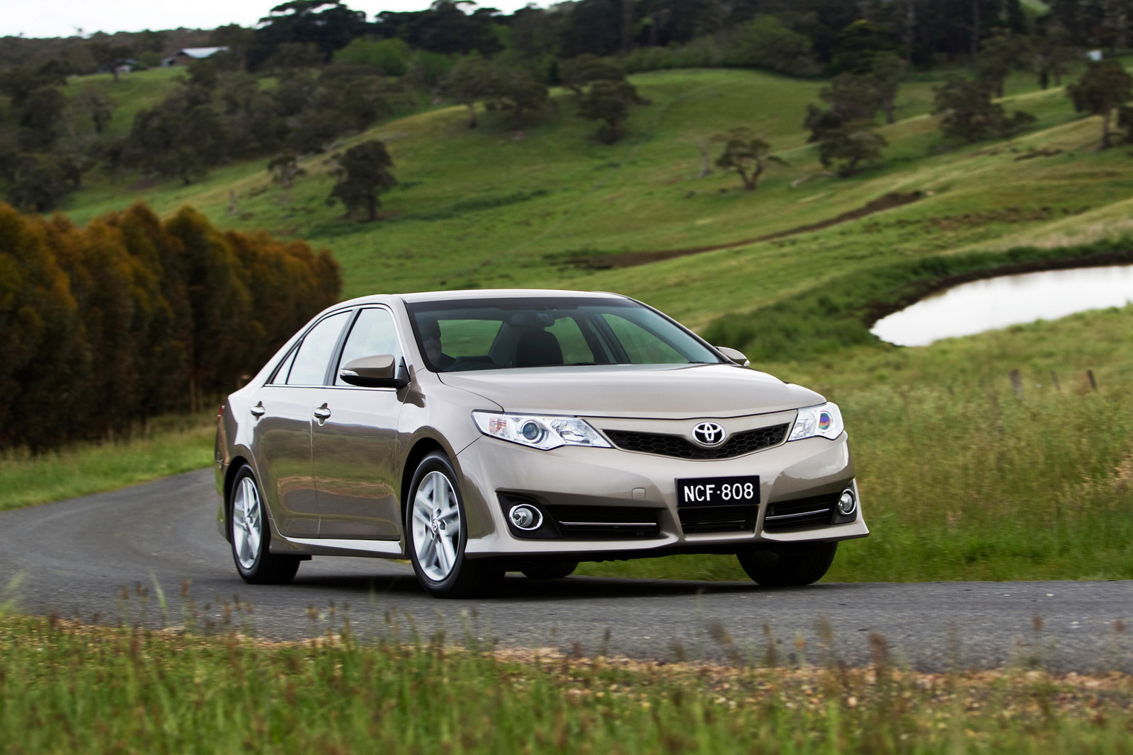 2012 Toyota Camry for Australia Unveiled - autoevolution