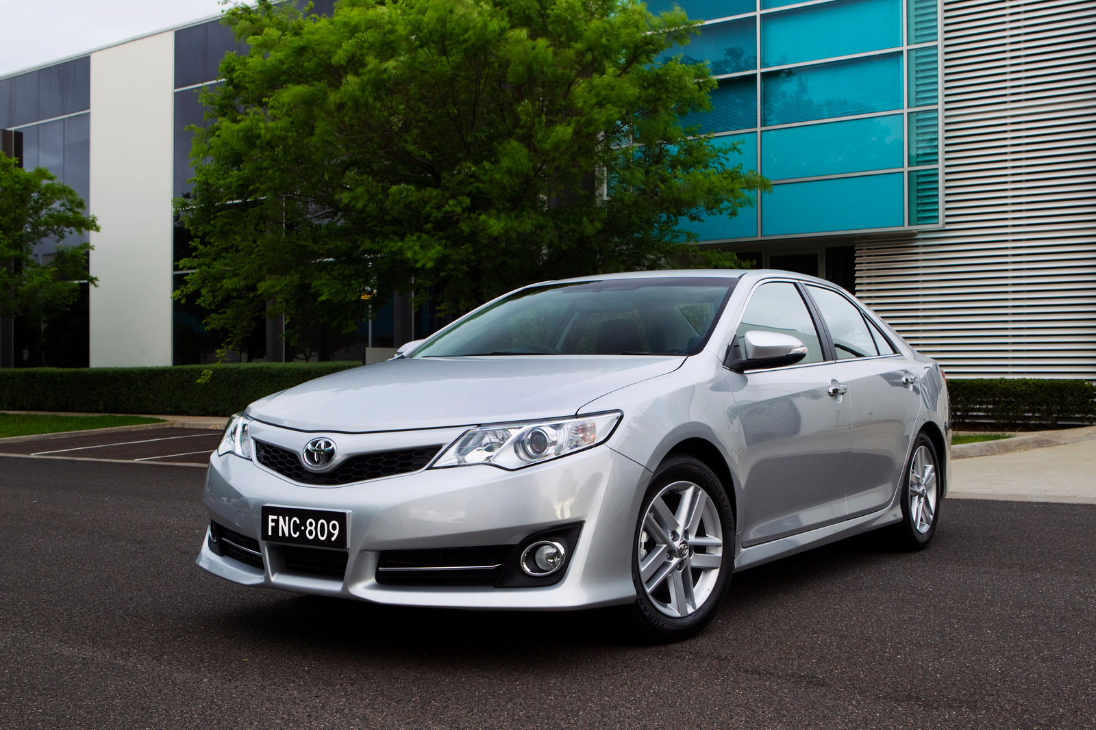 2012 Toyota Camry for Australia Unveiled - autoevolution