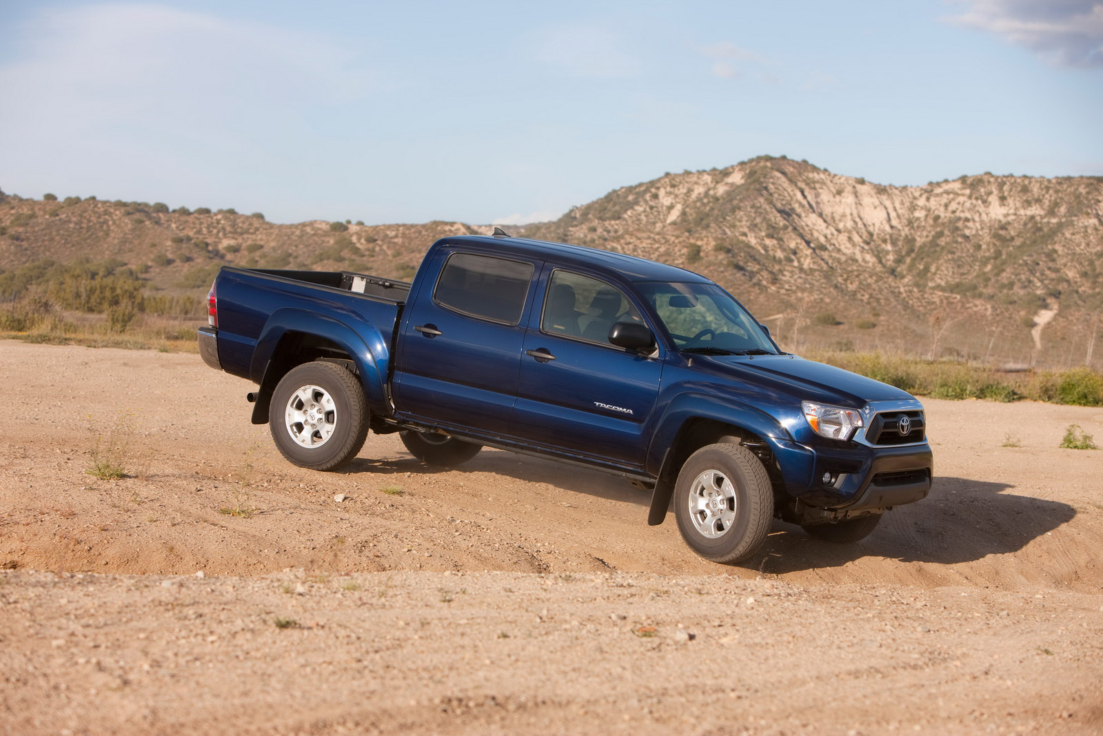 2012 Toyota Tacoma Gets A New Look And Enture System Autoevolution
