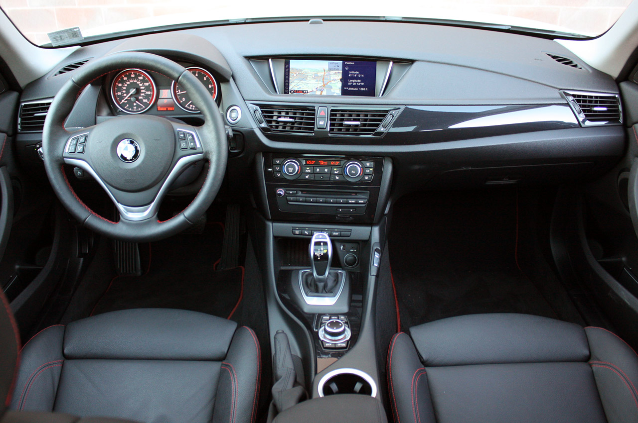 2013 BMW X1 Review by Autoblog - autoevolution