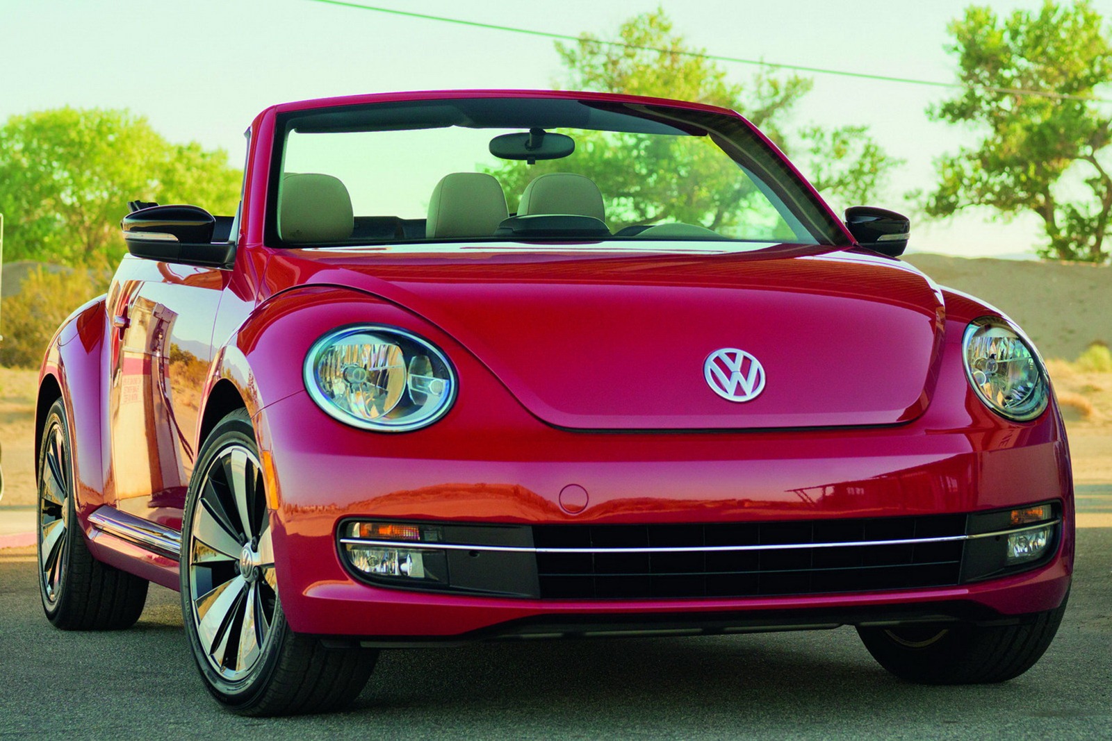 2013 Volkswagen Beetle Convertible Revealed - autoevolution