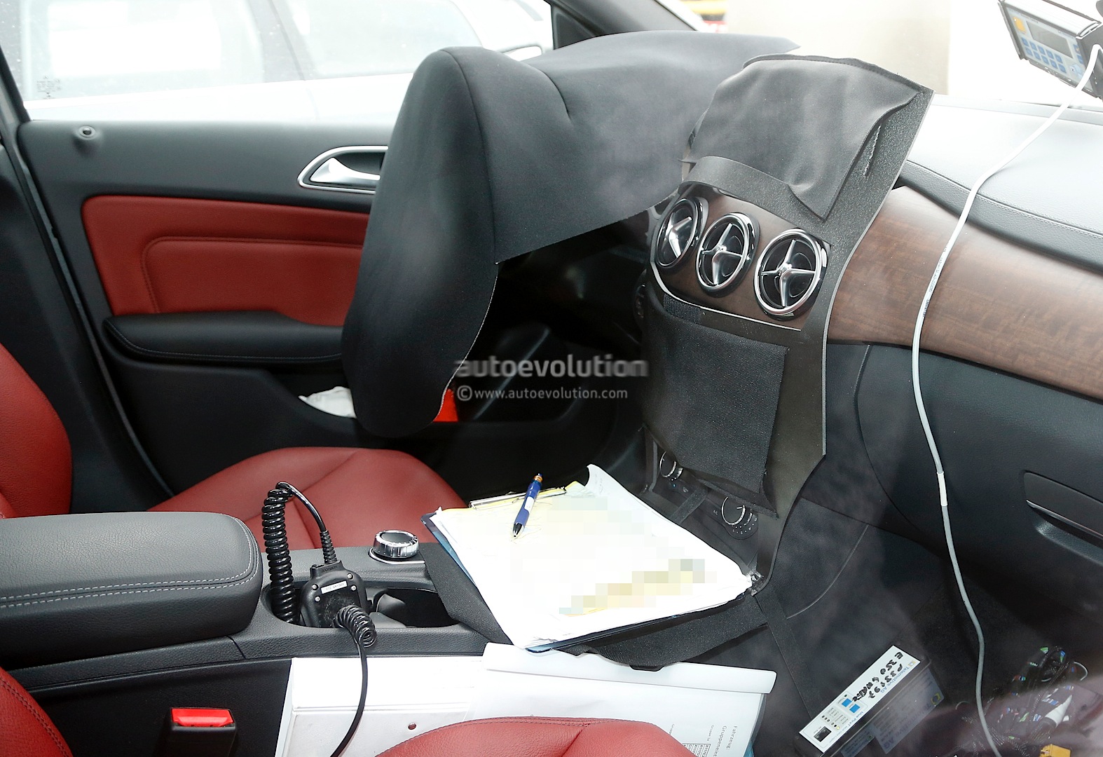 2015 B Class Facelift Interior Spotted During Winter Testing