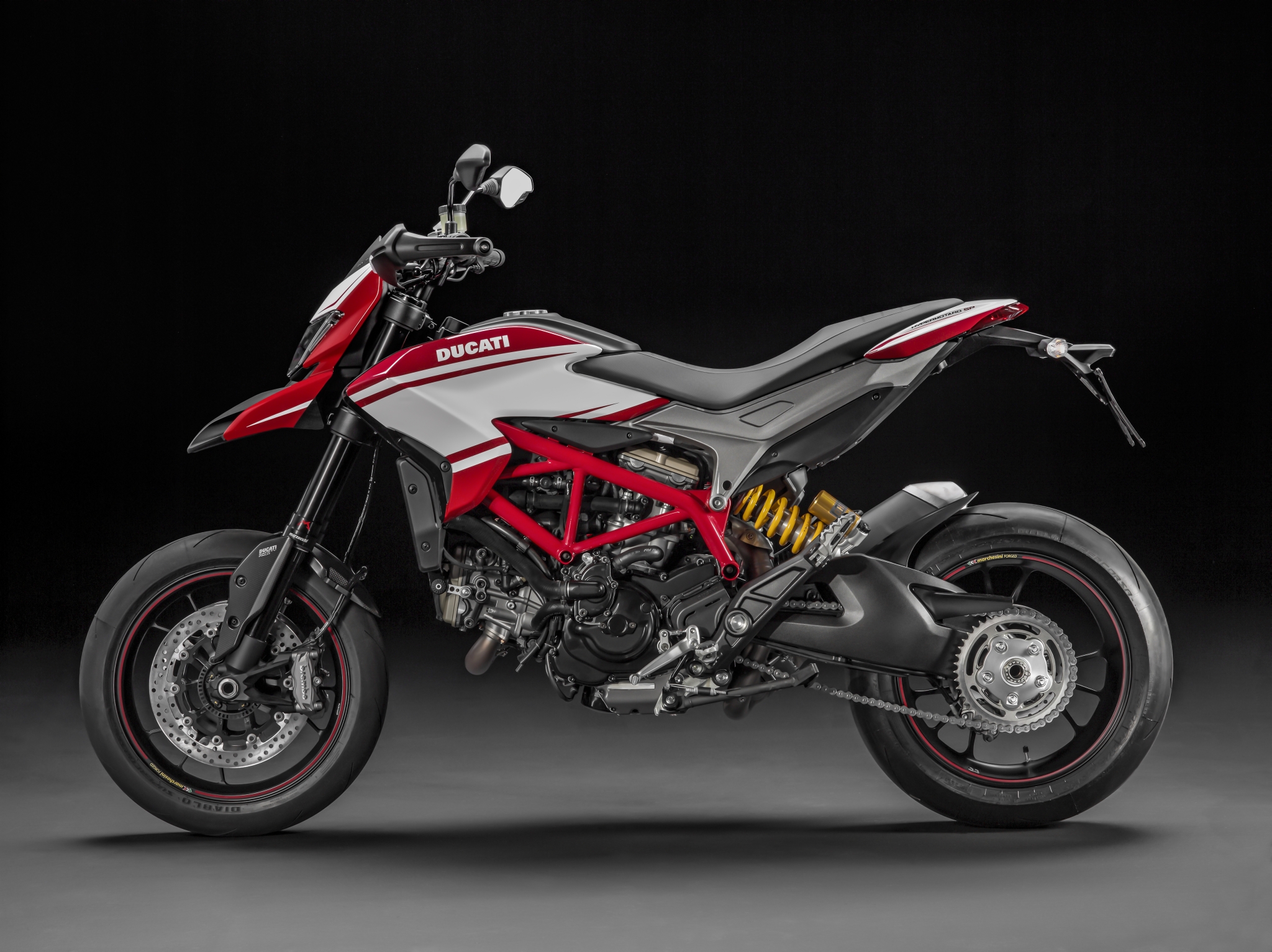 2015 Ducati Hypermotard SP Shows Off New Color Scheme - autoevolution