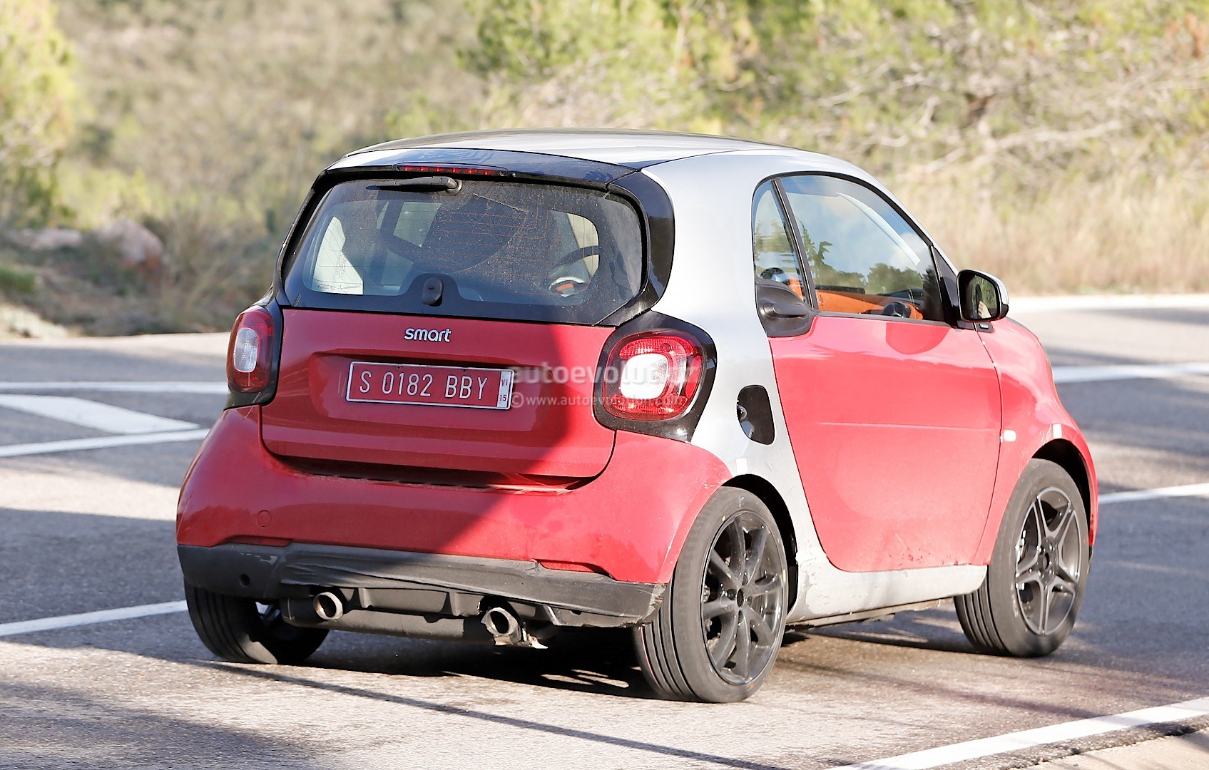 2015 Smart Fortwo Brabus Shows Details: Geneva Debut Likely - autoevolution