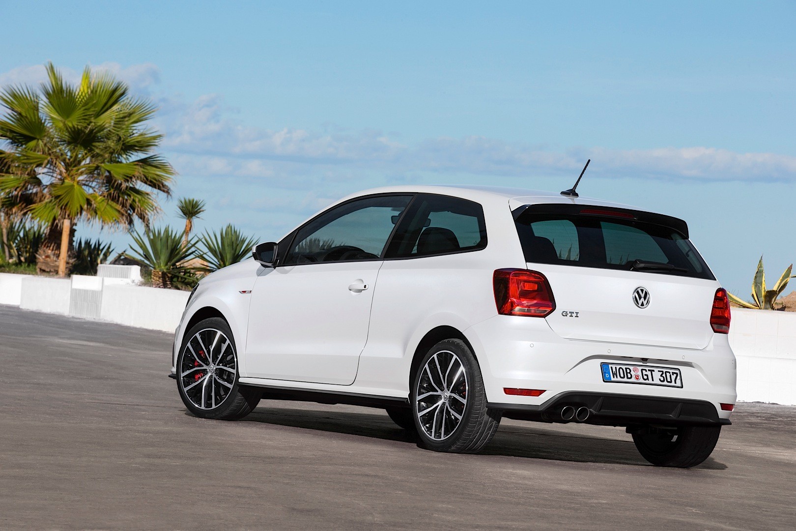 2015 Volkswagen Polo GTI (6R Facelift): New Photos and Details Released ...