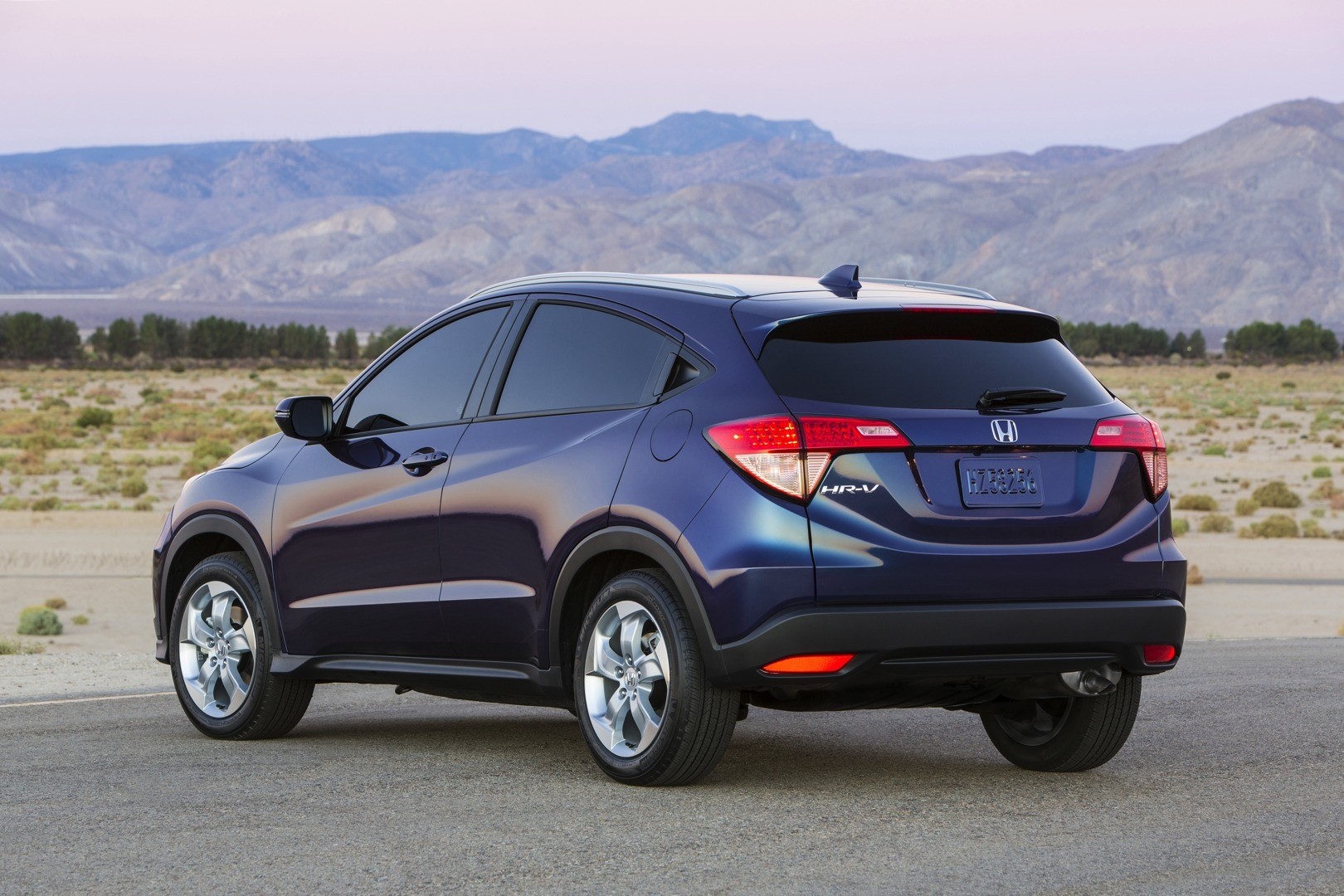 2016 Honda HRV Revealed with Only One Engine at Los