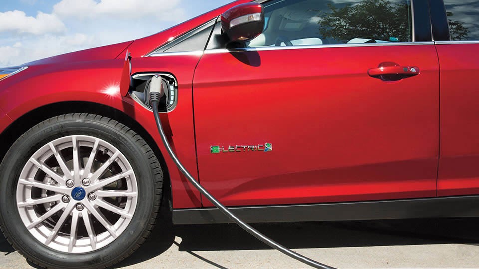 2017 ford focus electric range confirmed at 115 miles thanks to 335 kwh battery