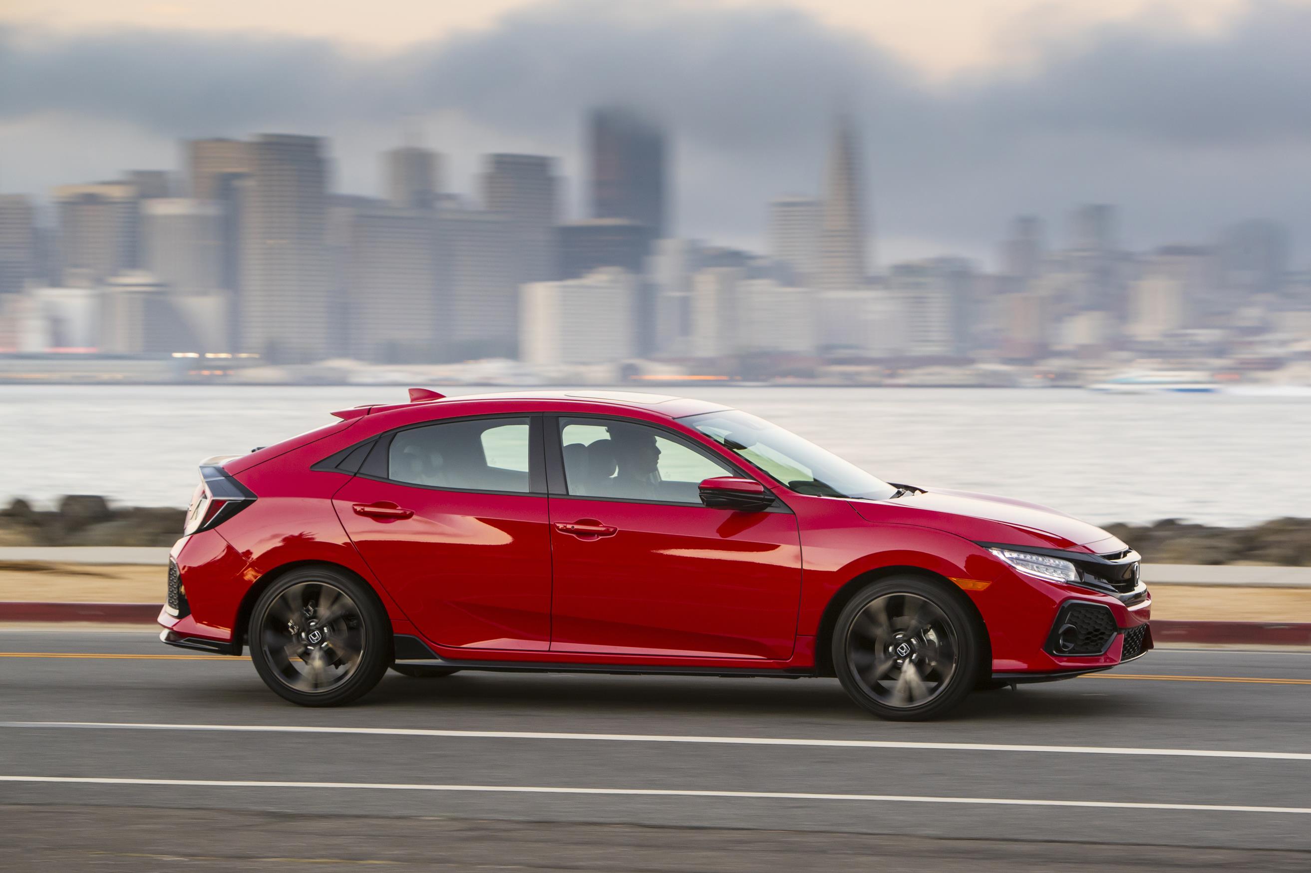 2017 Honda Civic Hatchback Arrives in America, Specs and Pricing