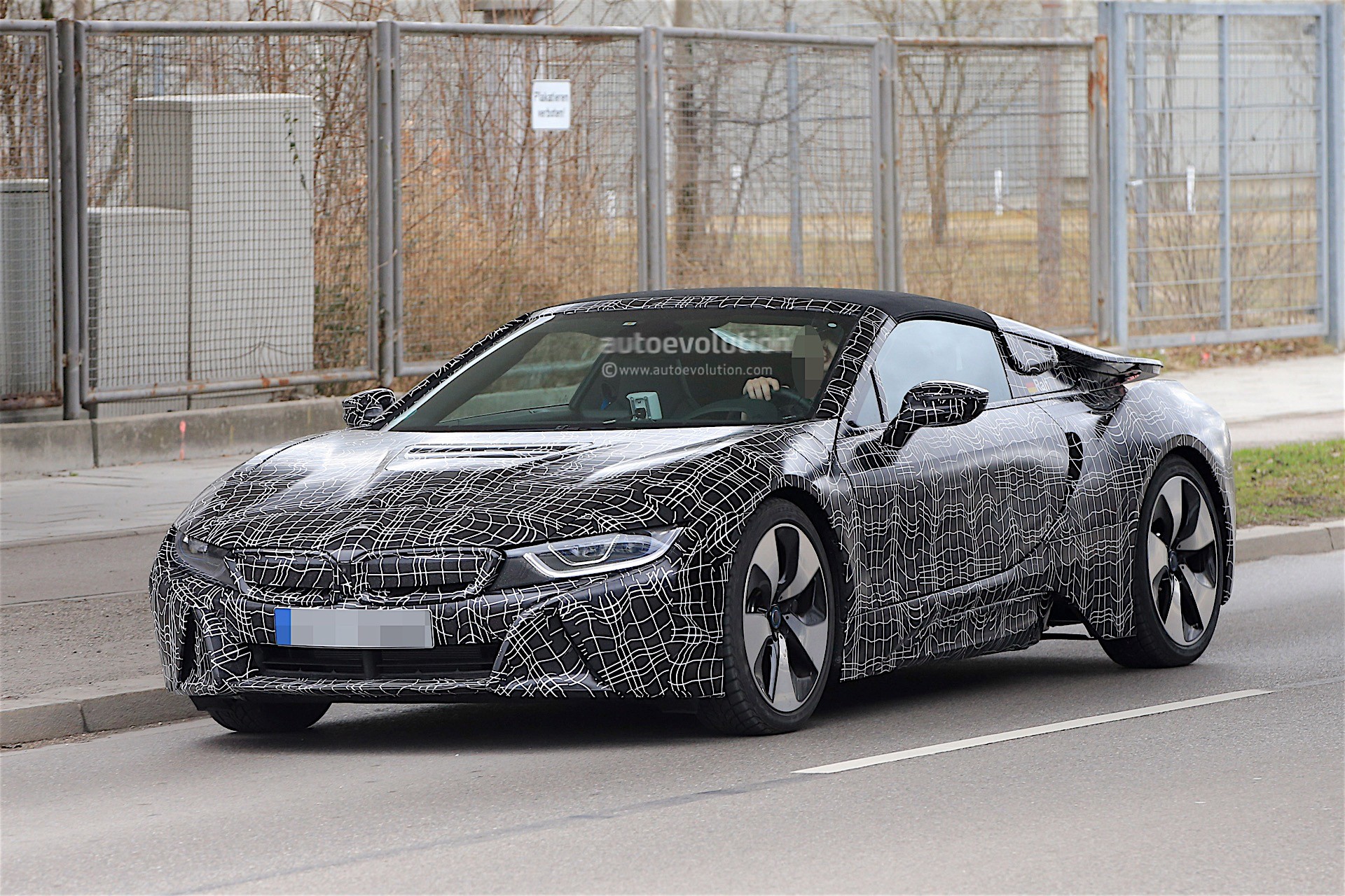 2018 BMW i8 Facelift Gets Ever Nearer To Production - autoevolution