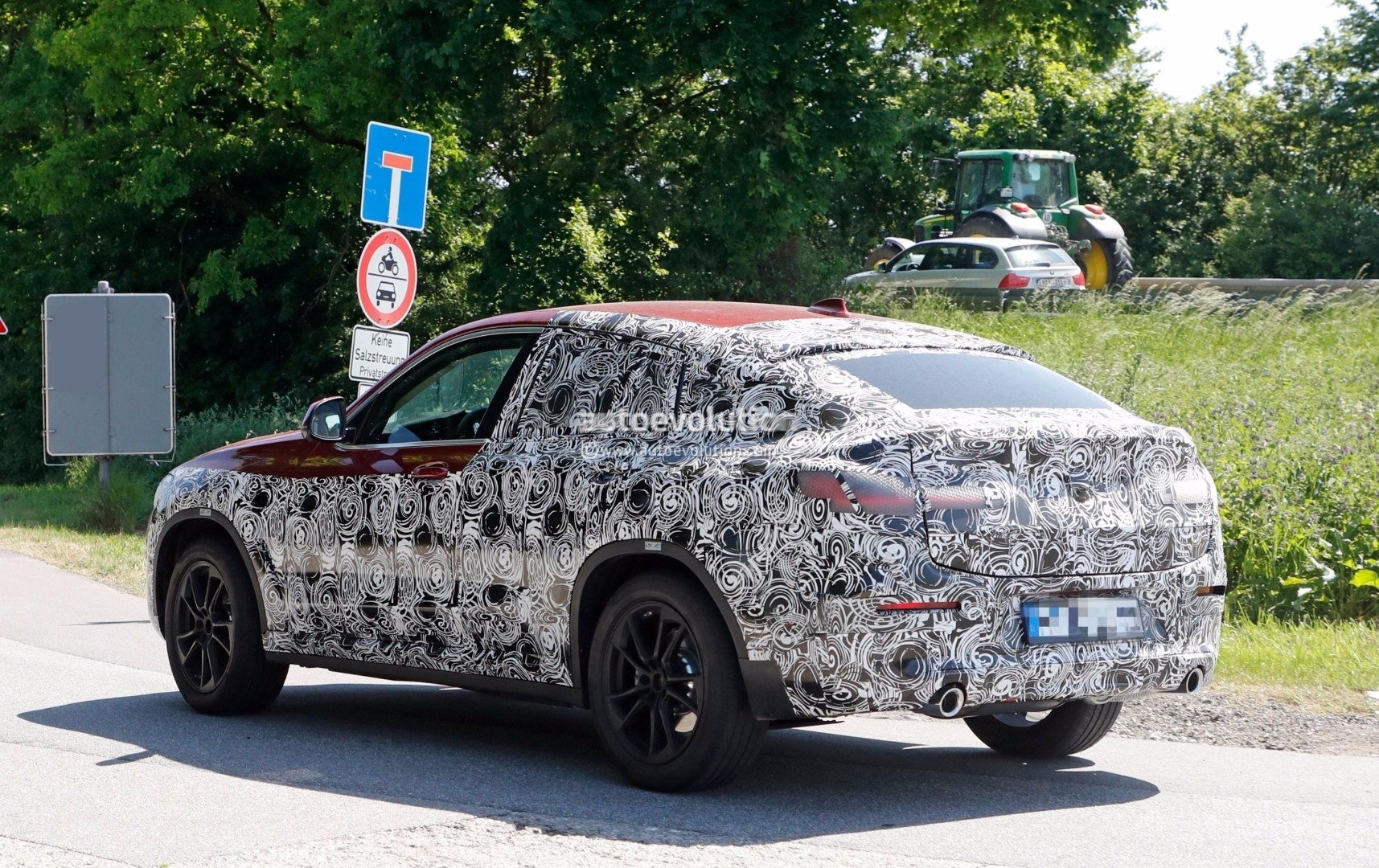 2018 - [BMW] X4 II [G02] 2018-bmw-x4-shows-up-in-german-traffic-gets-closer-to-production_9