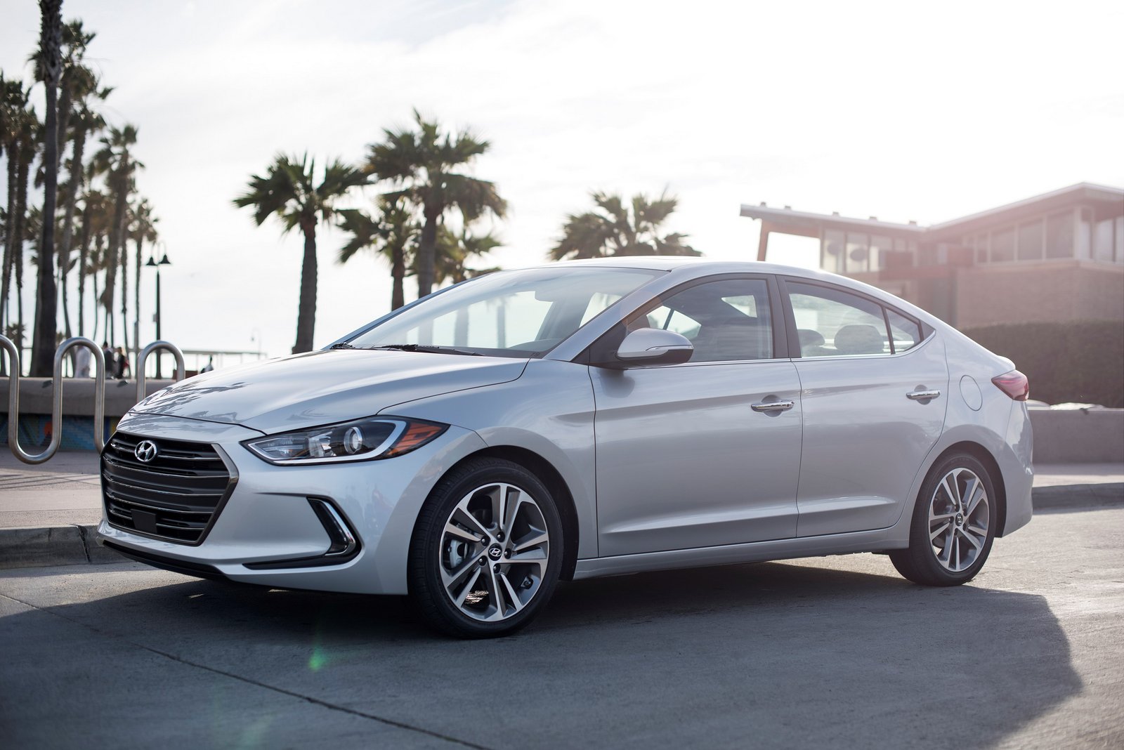 Hyundai Updates Elantra For MY 2018, Adds SEL Trim Level - autoevolution
