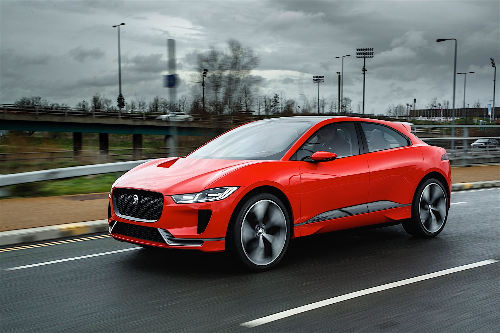 2018 Jaguar I-PACE Is off to a Flying Start with 25,000 Pre-Orders Already - autoevolution