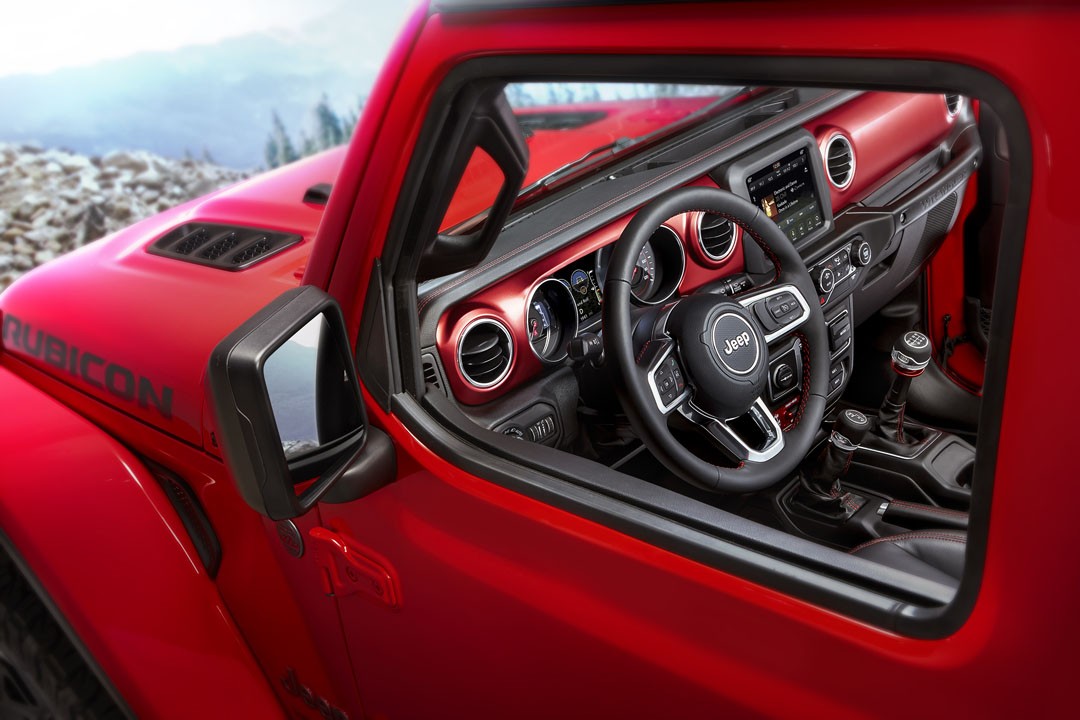 2018 Jeep Wrangler Jl Interior Revealed With Colorful Trim