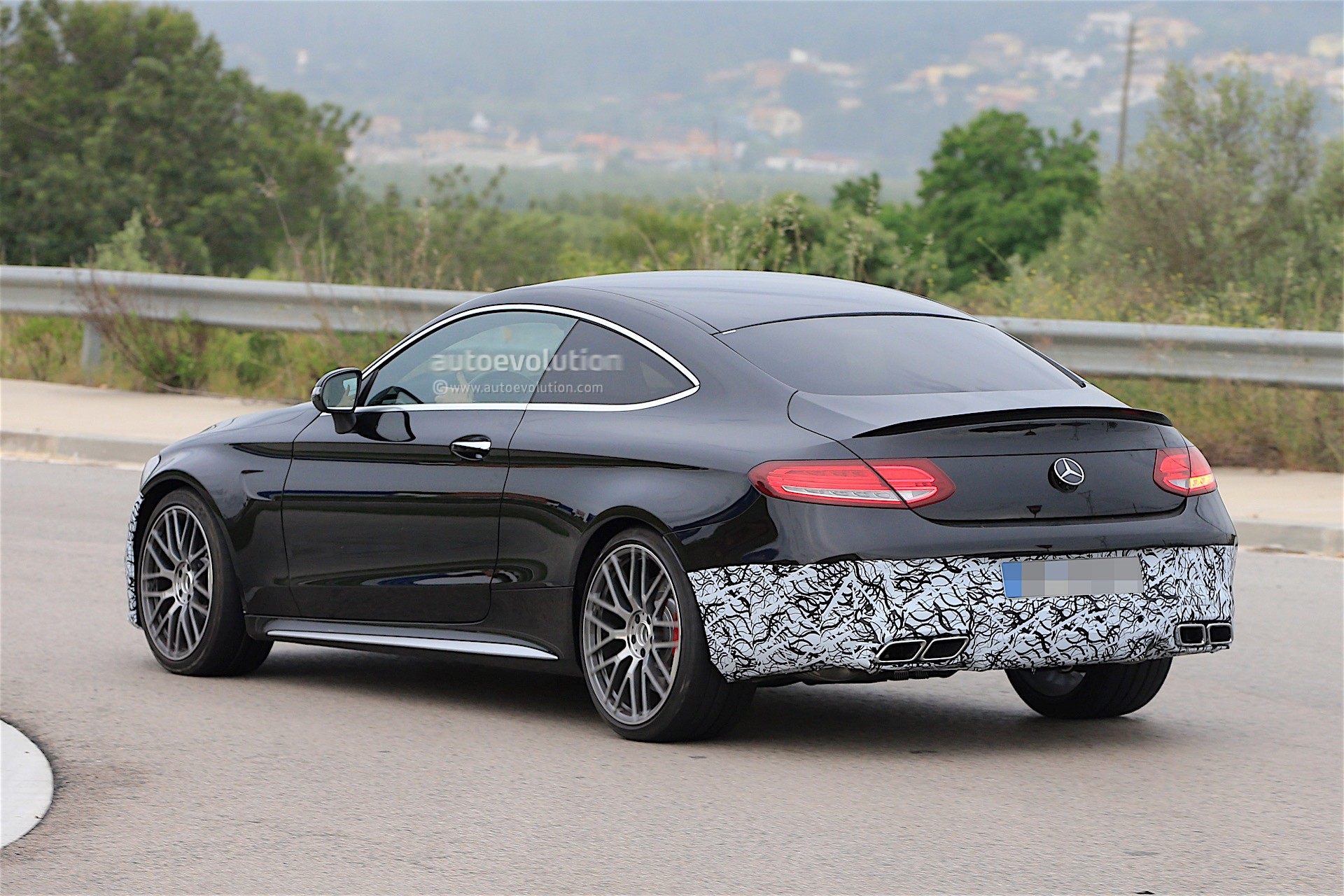 2018 Mercedes-AMG C63 Coupe Facelift Spied for the First 