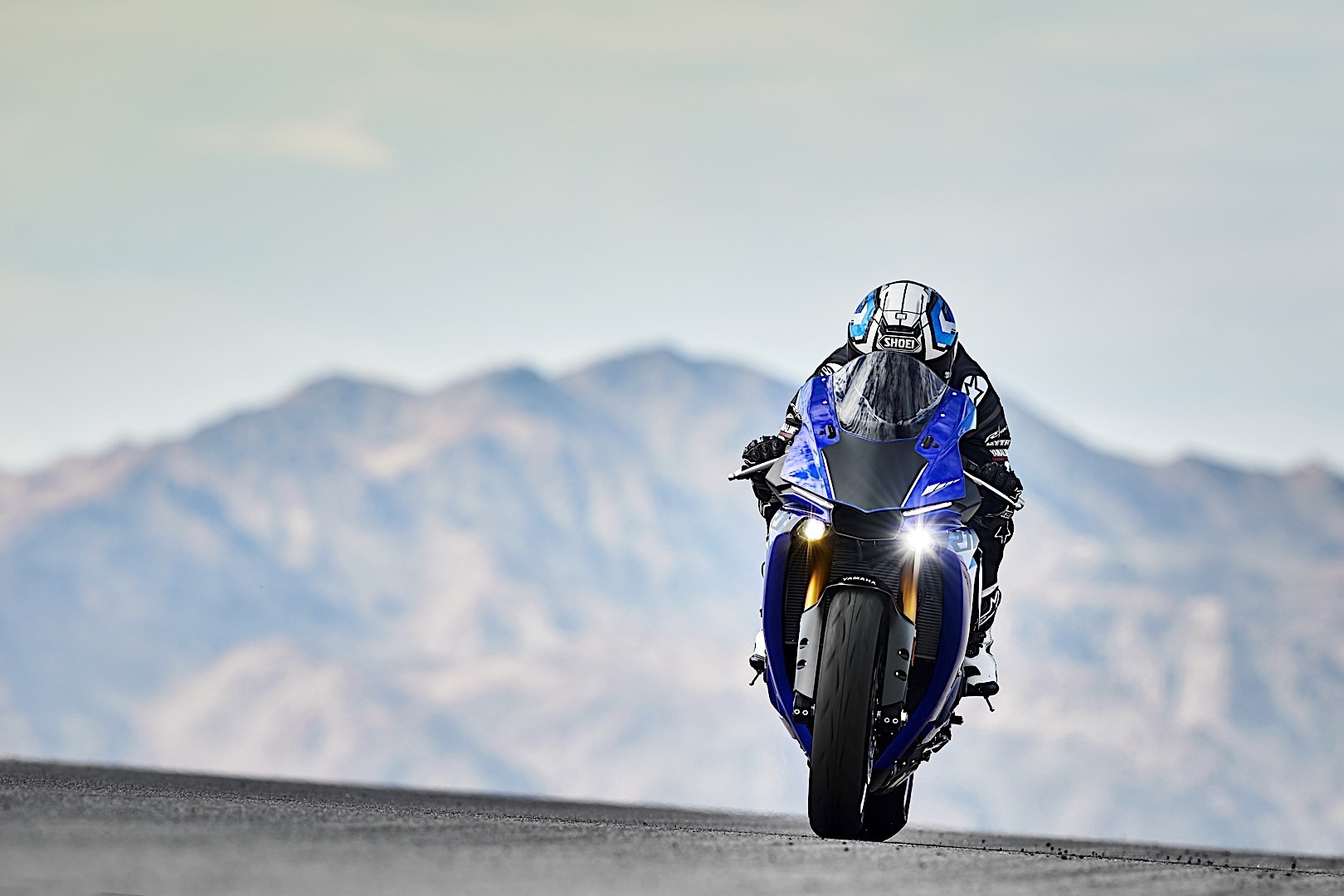 Yamaha YZF-R1M and YZF-R1 Get Performance Upgrades For 2018 - autoevolution