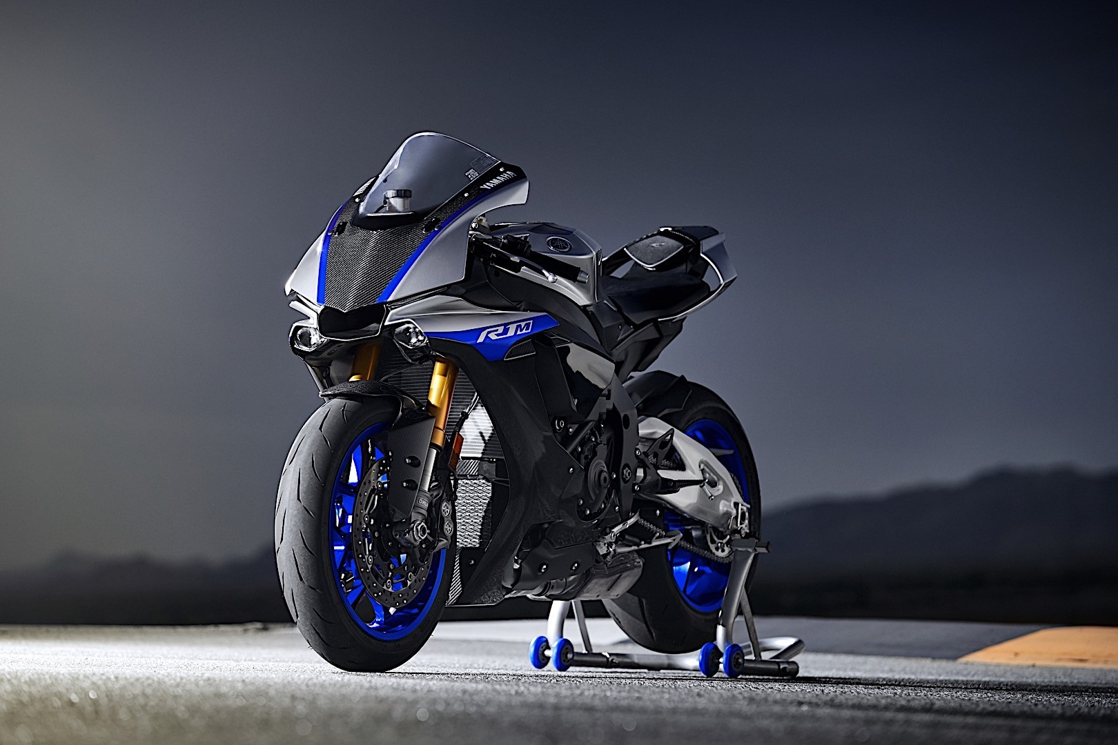 Yamaha YZF-R1M and YZF-R1 Get Performance Upgrades For ...