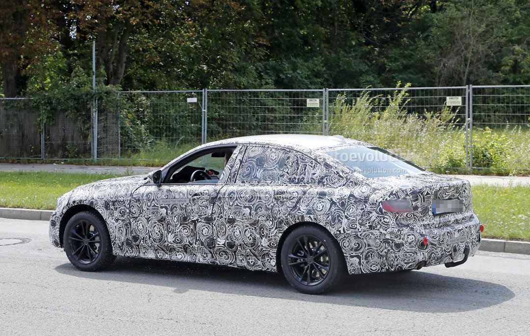 Spyshots: 2019 BMW 3 Series Has New Gear shifter, Digital Instrument Cluster  autoevolution