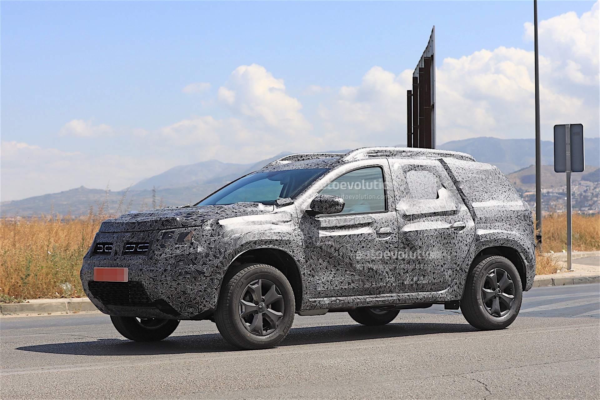 2019 Dacia Duster Spied For the First Time, Prototype Looks
