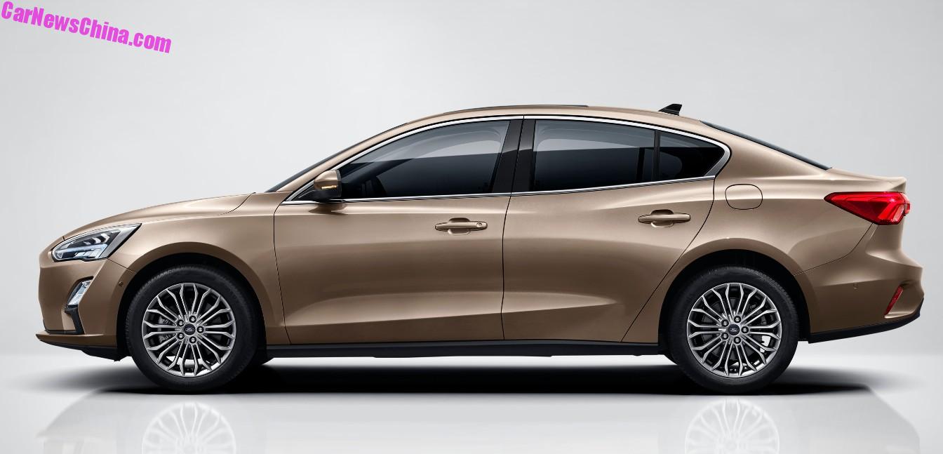 [Imagen: 2019-ford-focus-sedan-looks-cheap-but-sv...tion_3.jpg]