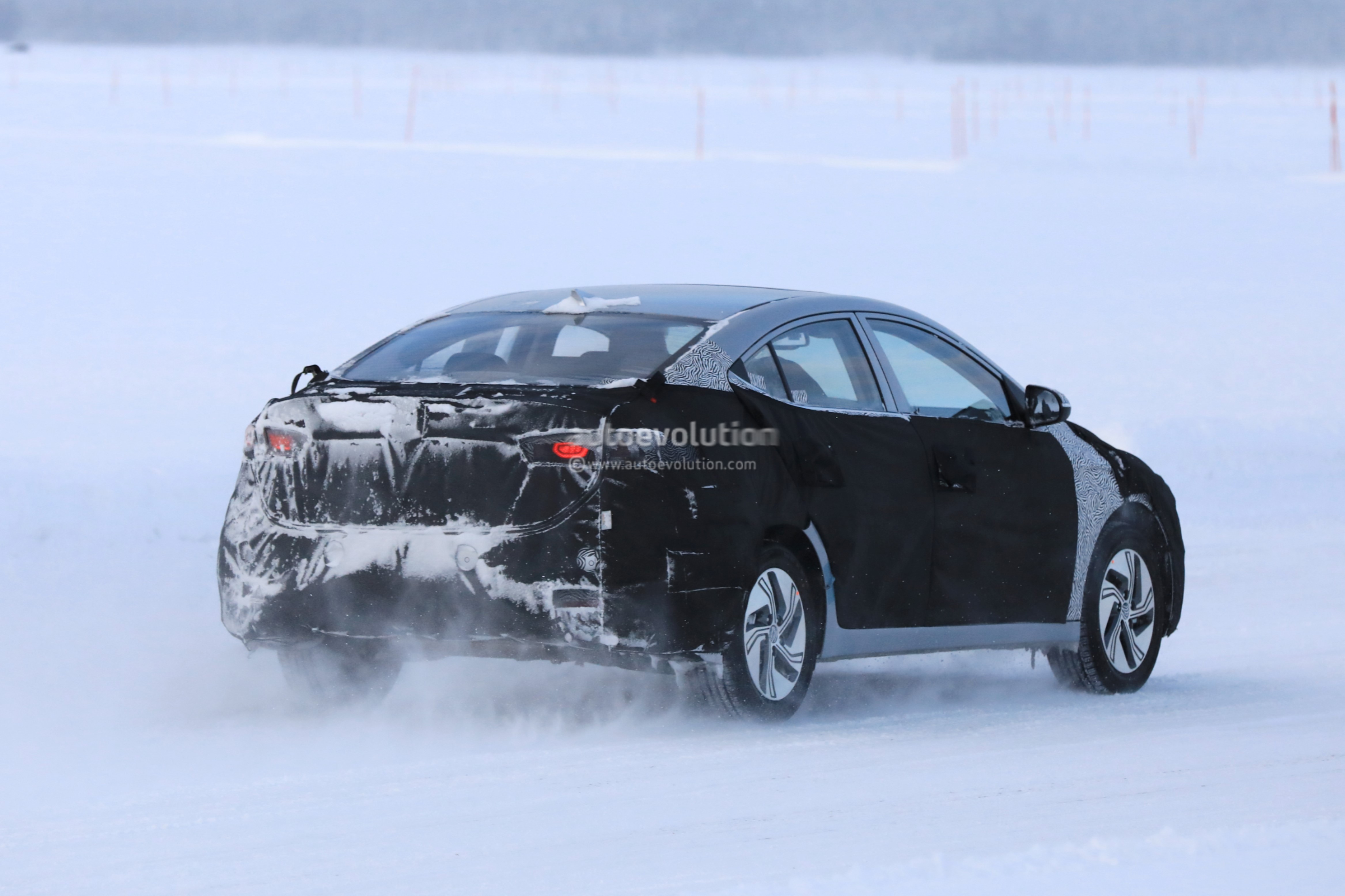 Spyshots: 2019 Hyundai Elantra Electric Does Cold-Weather Testing ...