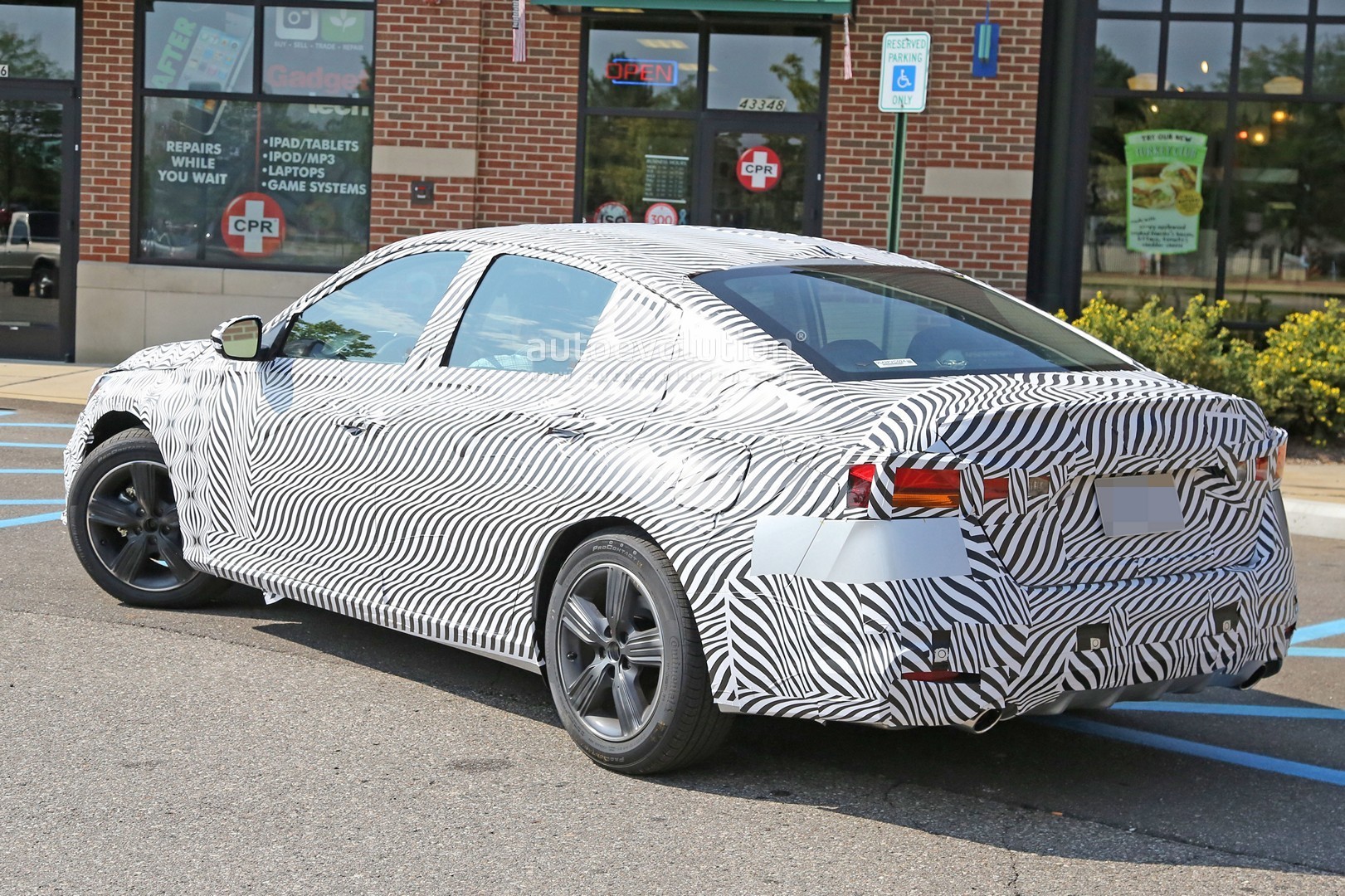 2019 nissan altima spied inside and out is targeting the accord and camry_22