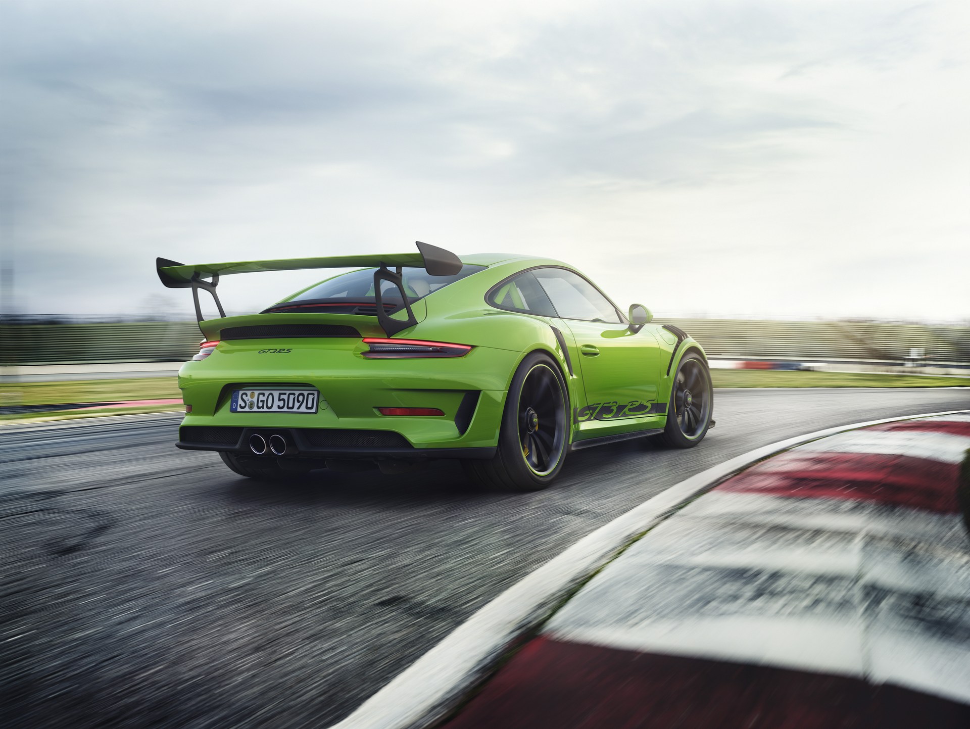 2019 Porsche 911 Gt3 Rs Gets Weissach Package Sub 7 Nurburgring Lap