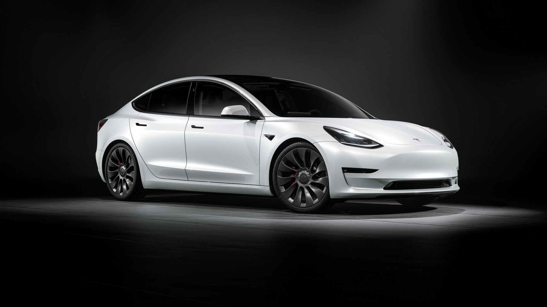 Comparativa: Tesla Model 3 2019 vs Model 3 2022 vs Model 3 Highland