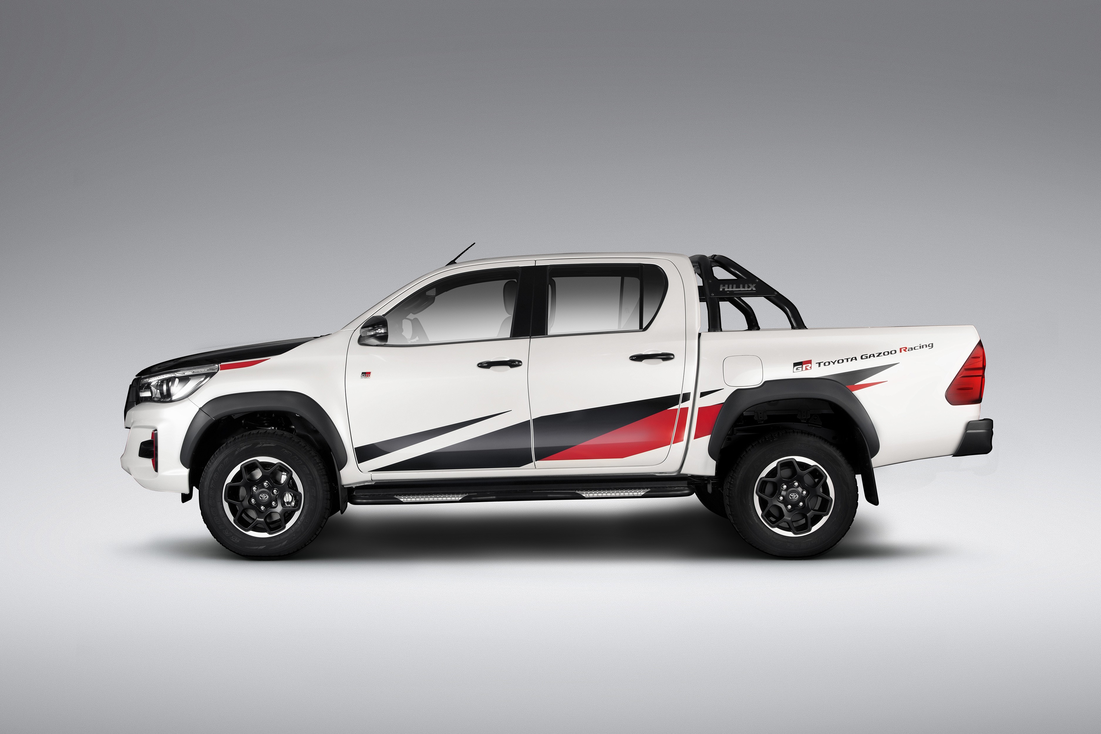 2019 Toyota Hilux GR Sport Doesn't Look Half Bad - autoevolution