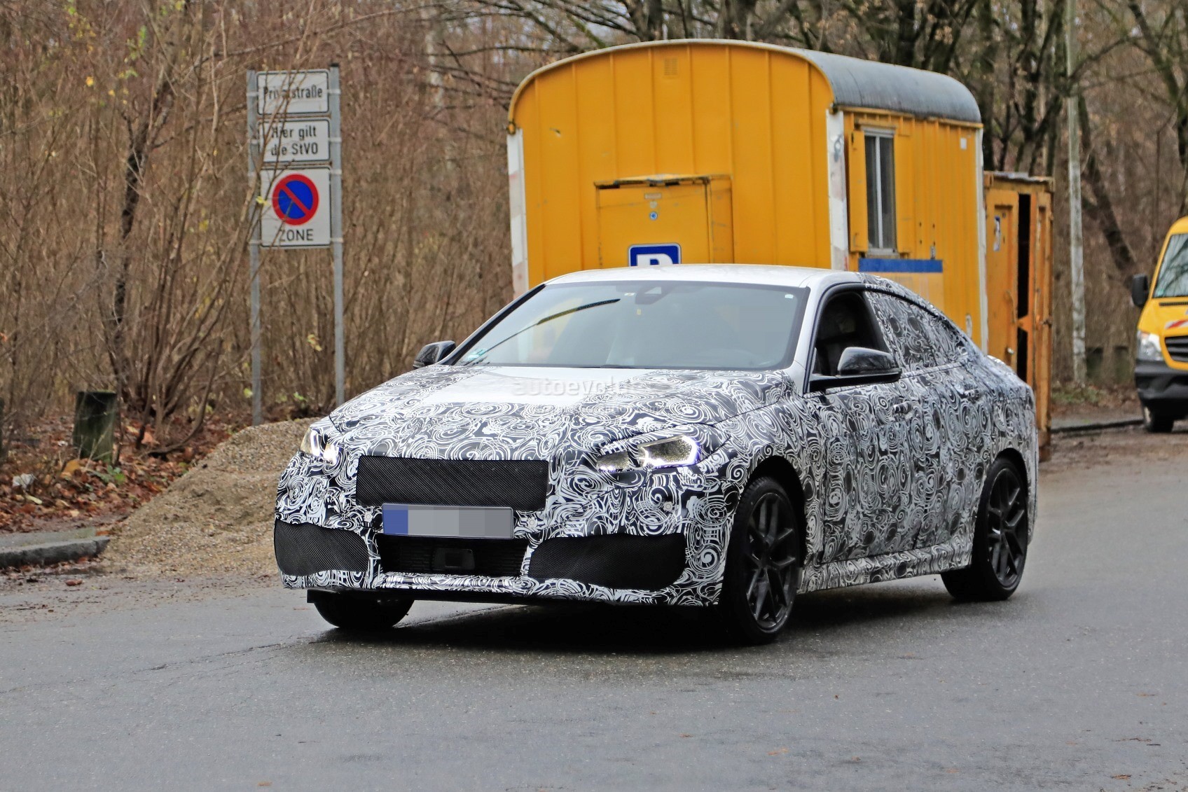 2020 - [BMW] Série 2 Gran Coupé [F44] - Page 6 2020-bmw-2-series-gran-coupe-spied-comes-with-fwd-and-awd_1