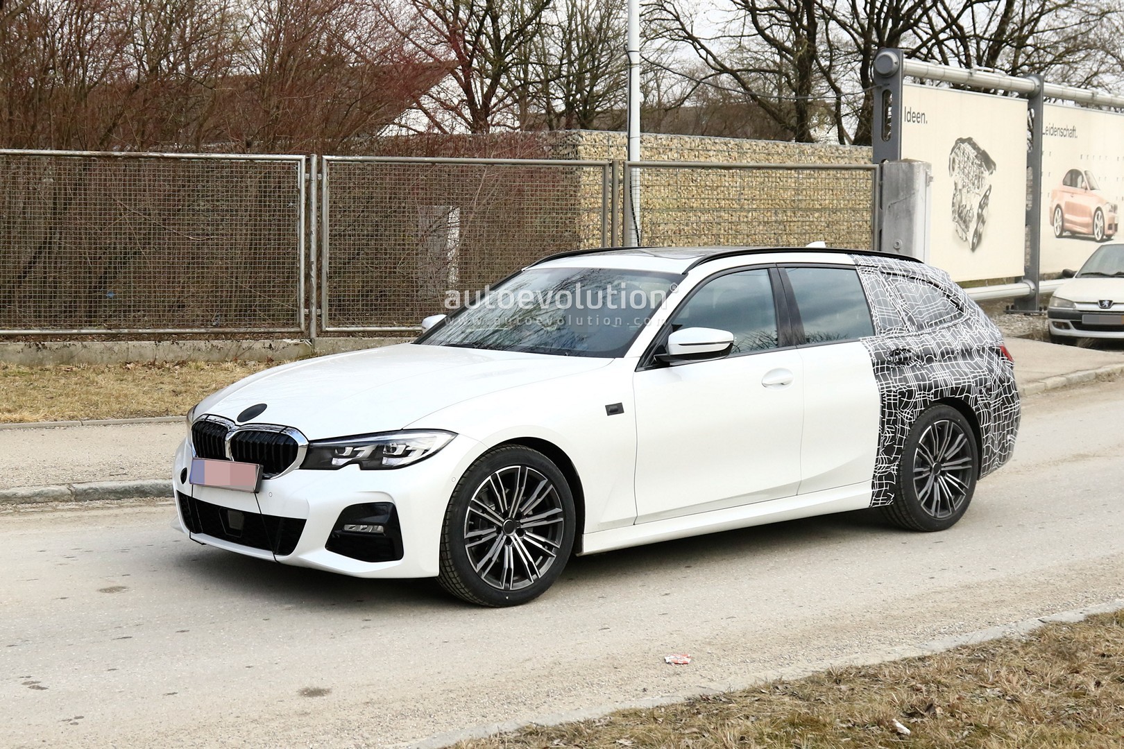 2020 BMW 3 Series Touring (G21) Looks Predictable In Official Pictures -  autoevolution