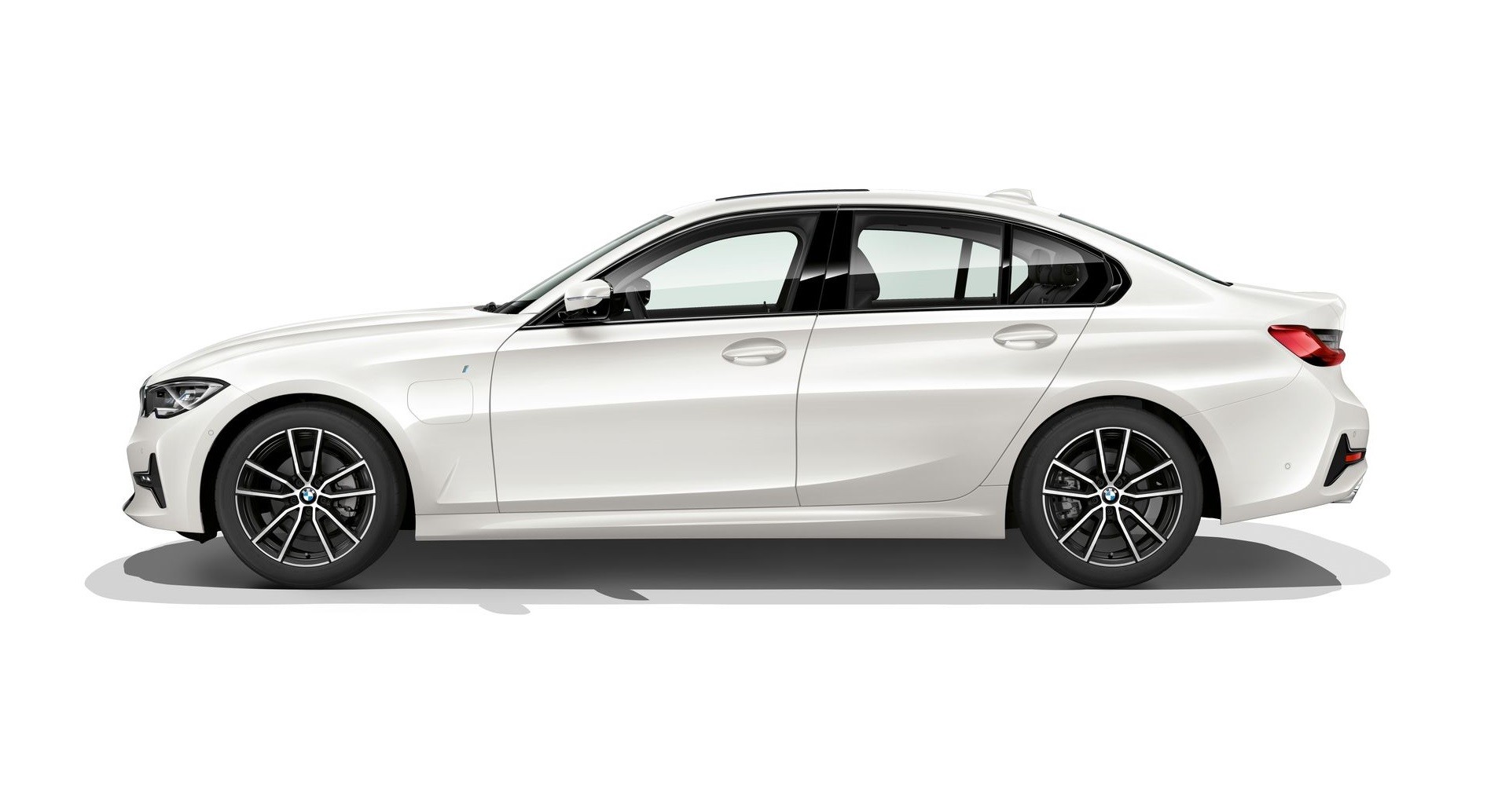 Ontmoedigd zijn in het midden van niets zeemijl 2020 BMW 330e iPerformance Confirmed With XtraBoost Mode - autoevolution