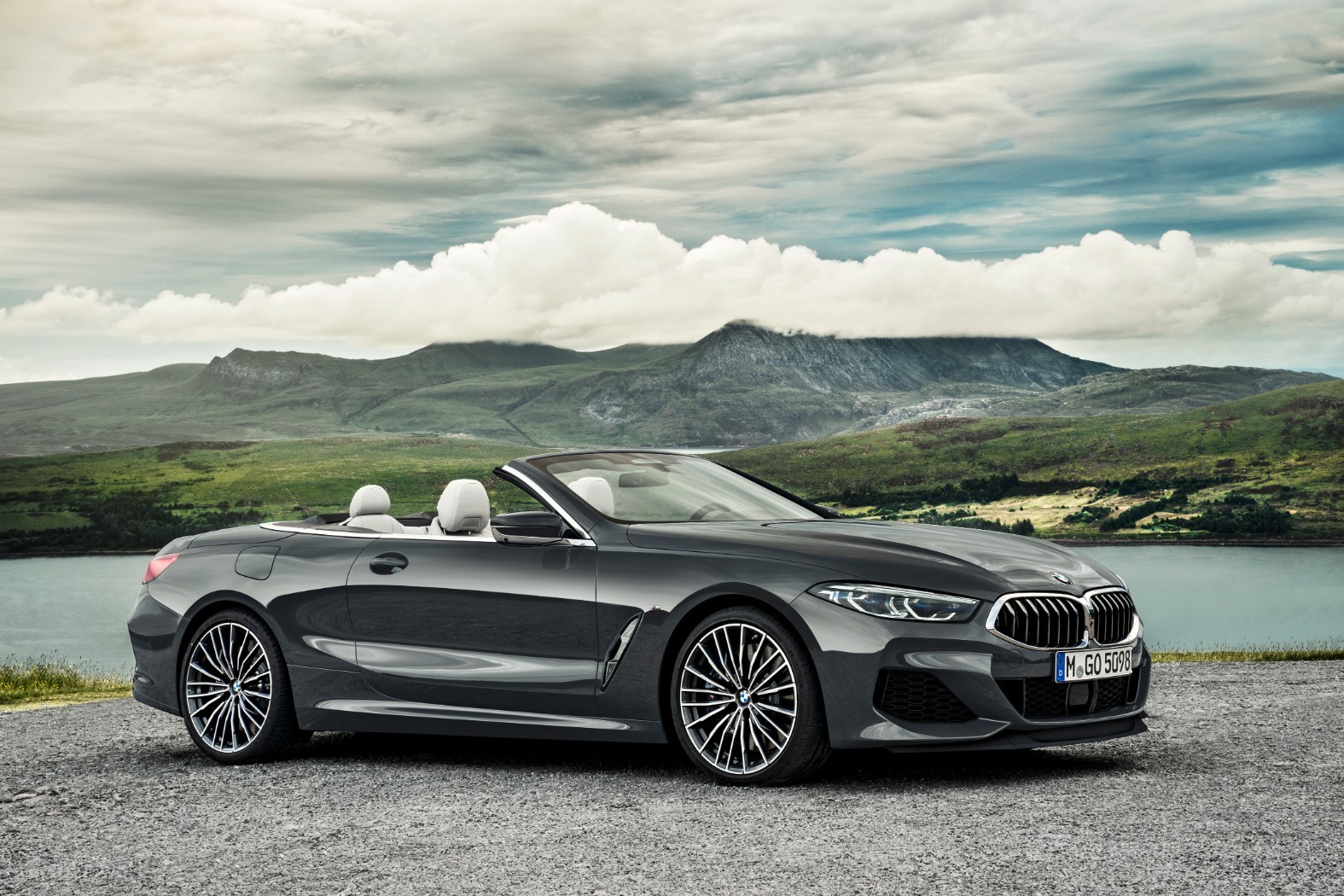 2020 BMW 8 Series Convertible Goes Official Before LA Auto Show