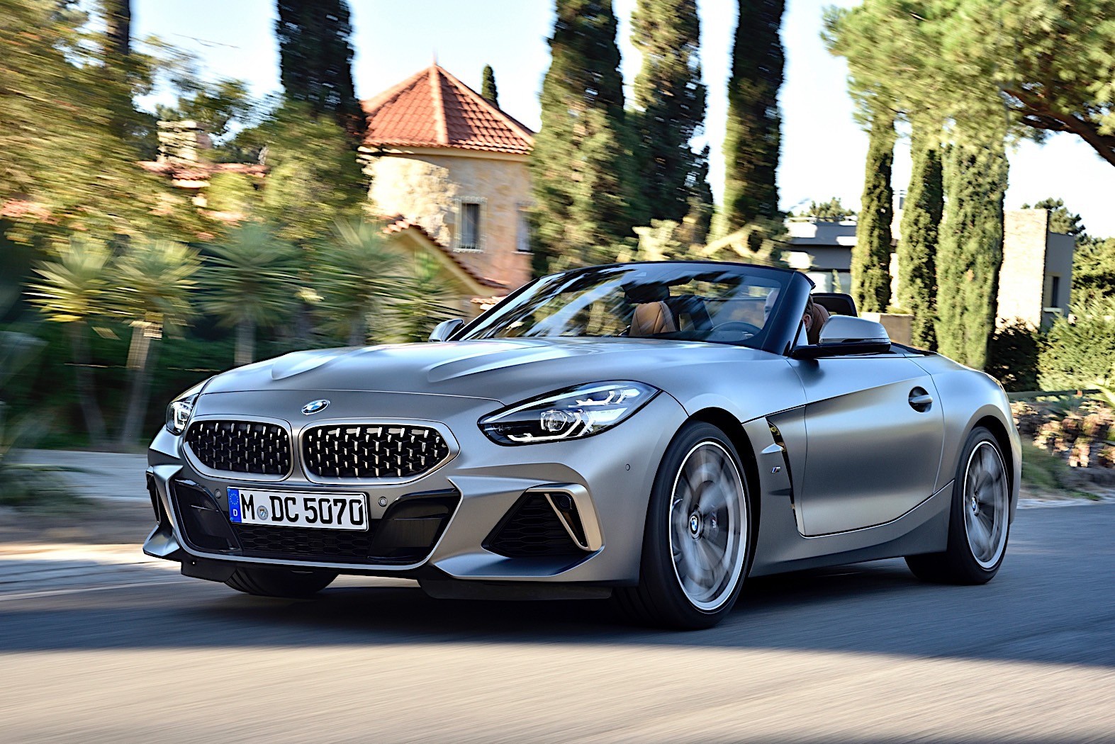2020 BMW Z4 Roadster Shows Stunning Details in New Photo Shoot