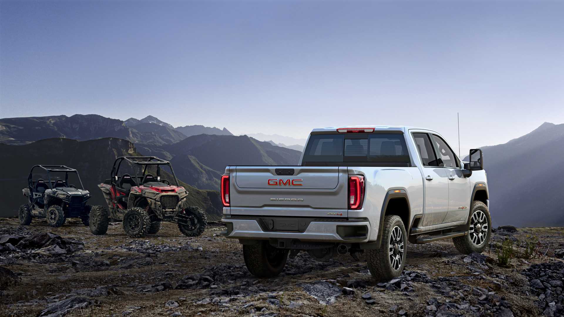 2020 Gmc Sierra Hd Looks Predictable Comes With Lots Of Tech