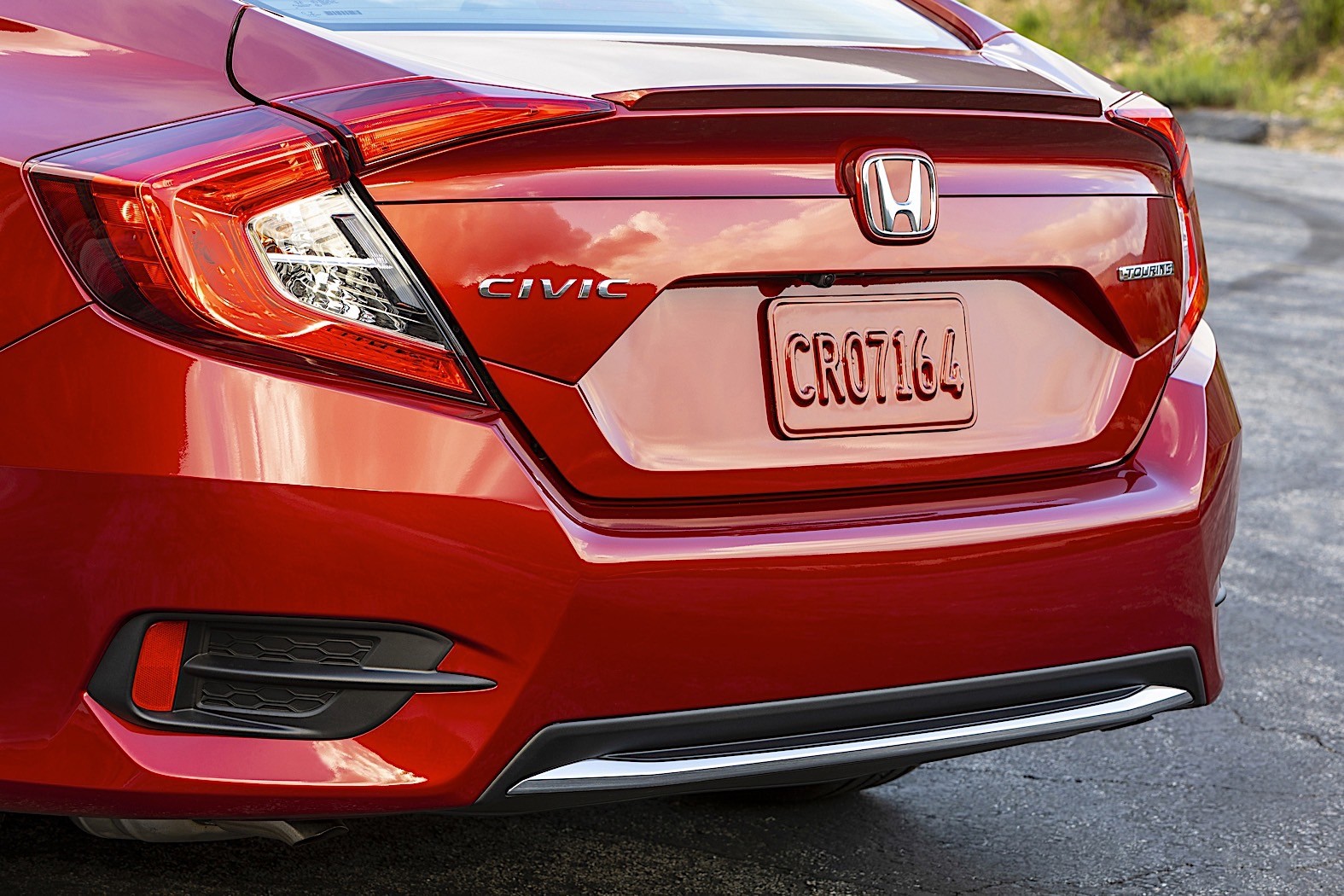2020 Honda Civic Hits the Market with Minor Price Boost, Brings Nothing