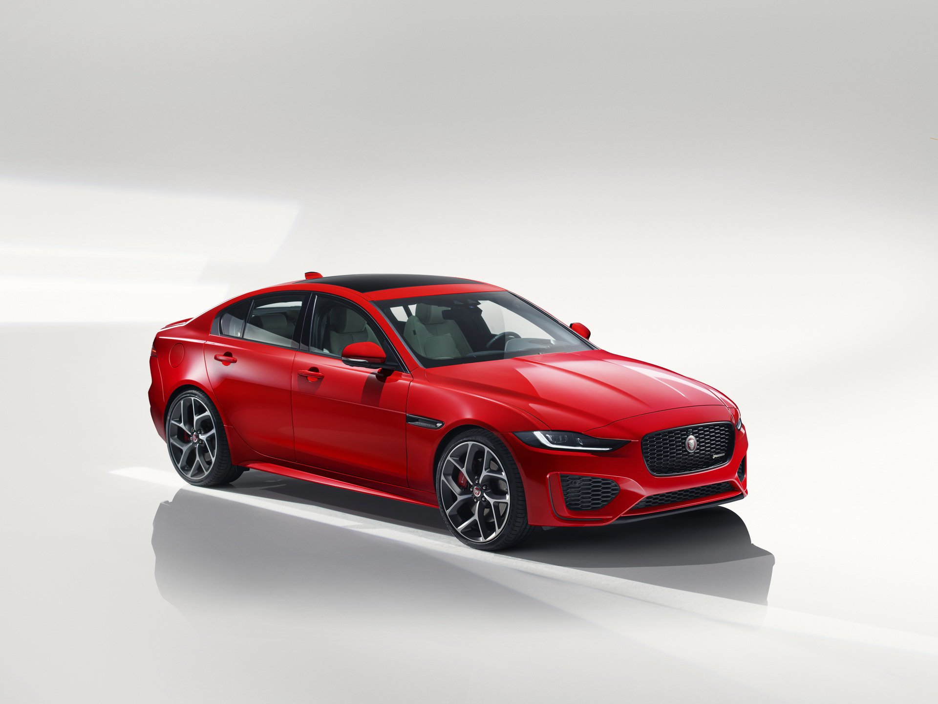 2020 jaguar xe revealed facelifted model drops v6 engine