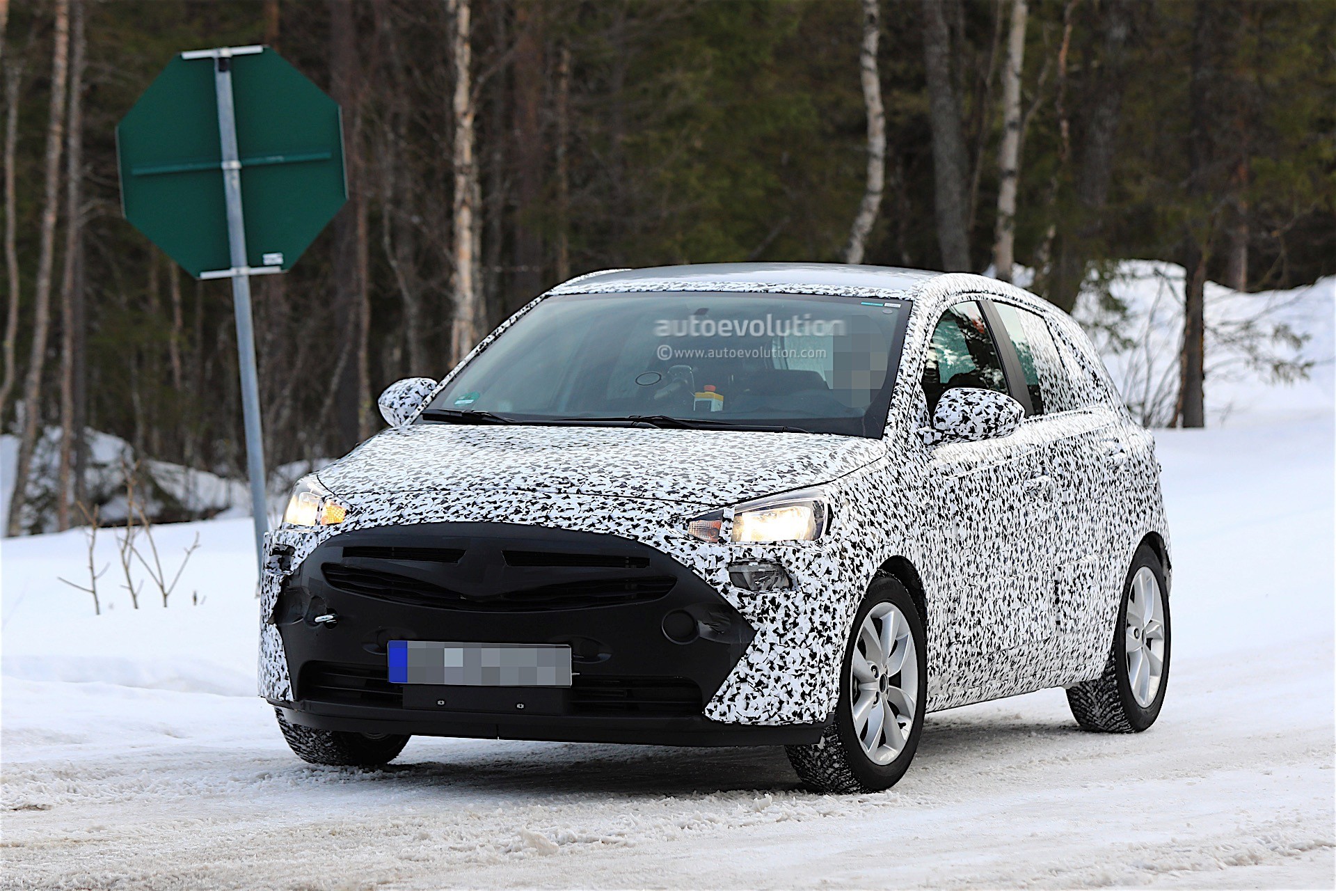 [Imagen: 2020-opel-corsa-was-leaked-by-the-buick-...tice_2.jpg]