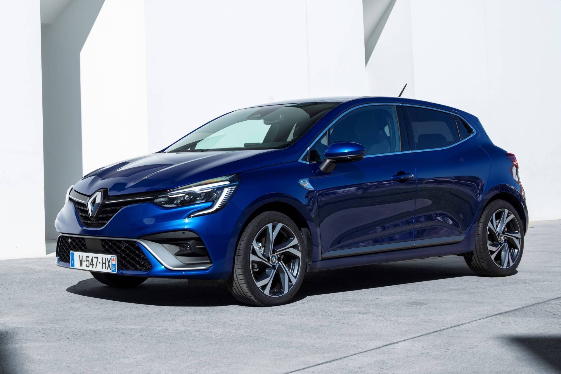 2020 Renault Clio Rs Line Shines In New Photos Is Worth €21400